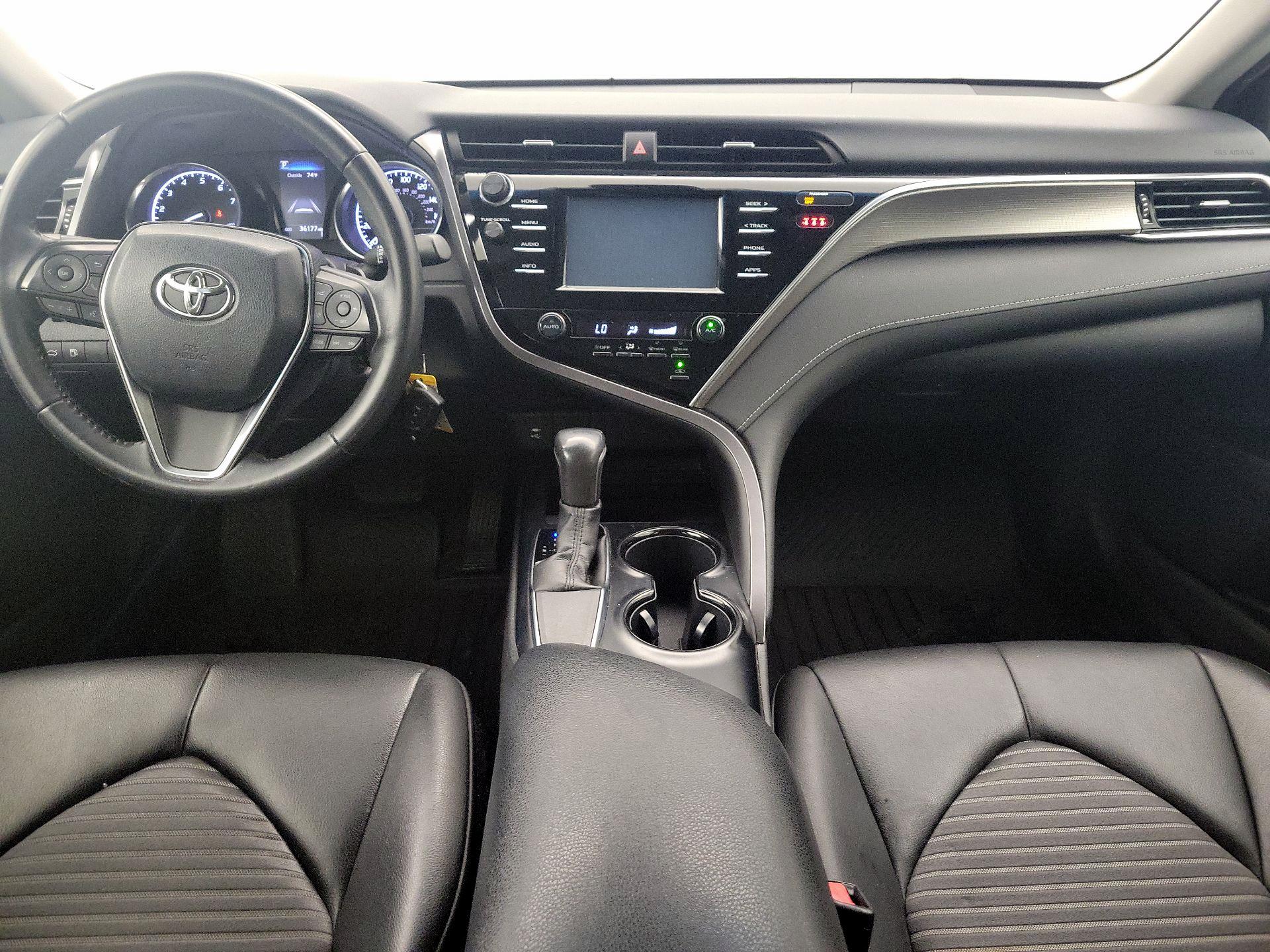 Thumbnail: 2018 Toyota Camry - 9