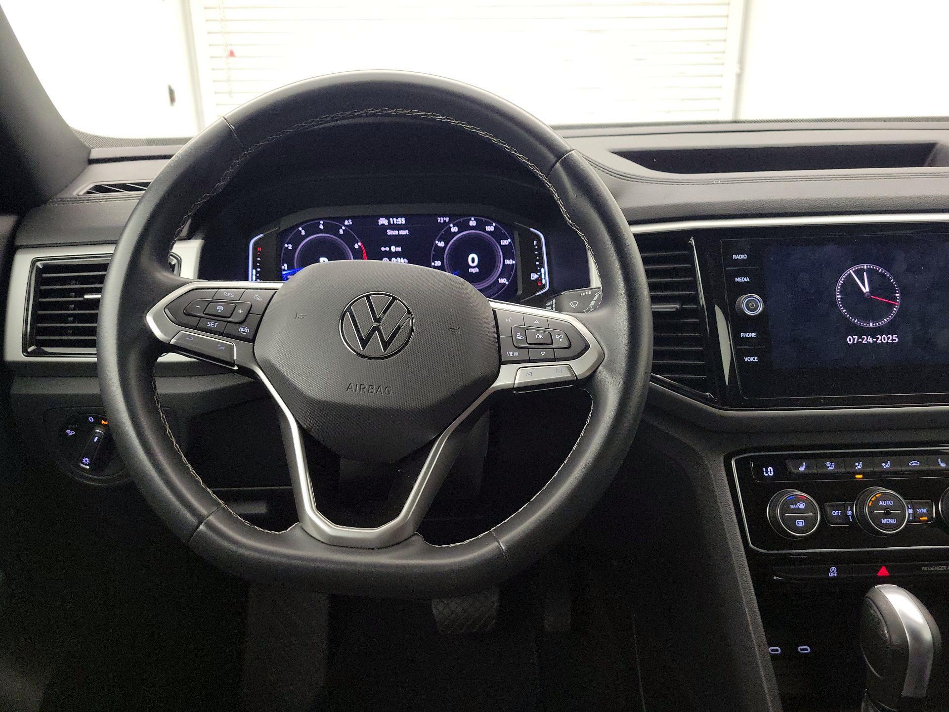 Thumbnail: 2022 Volkswagen Atlas - 10