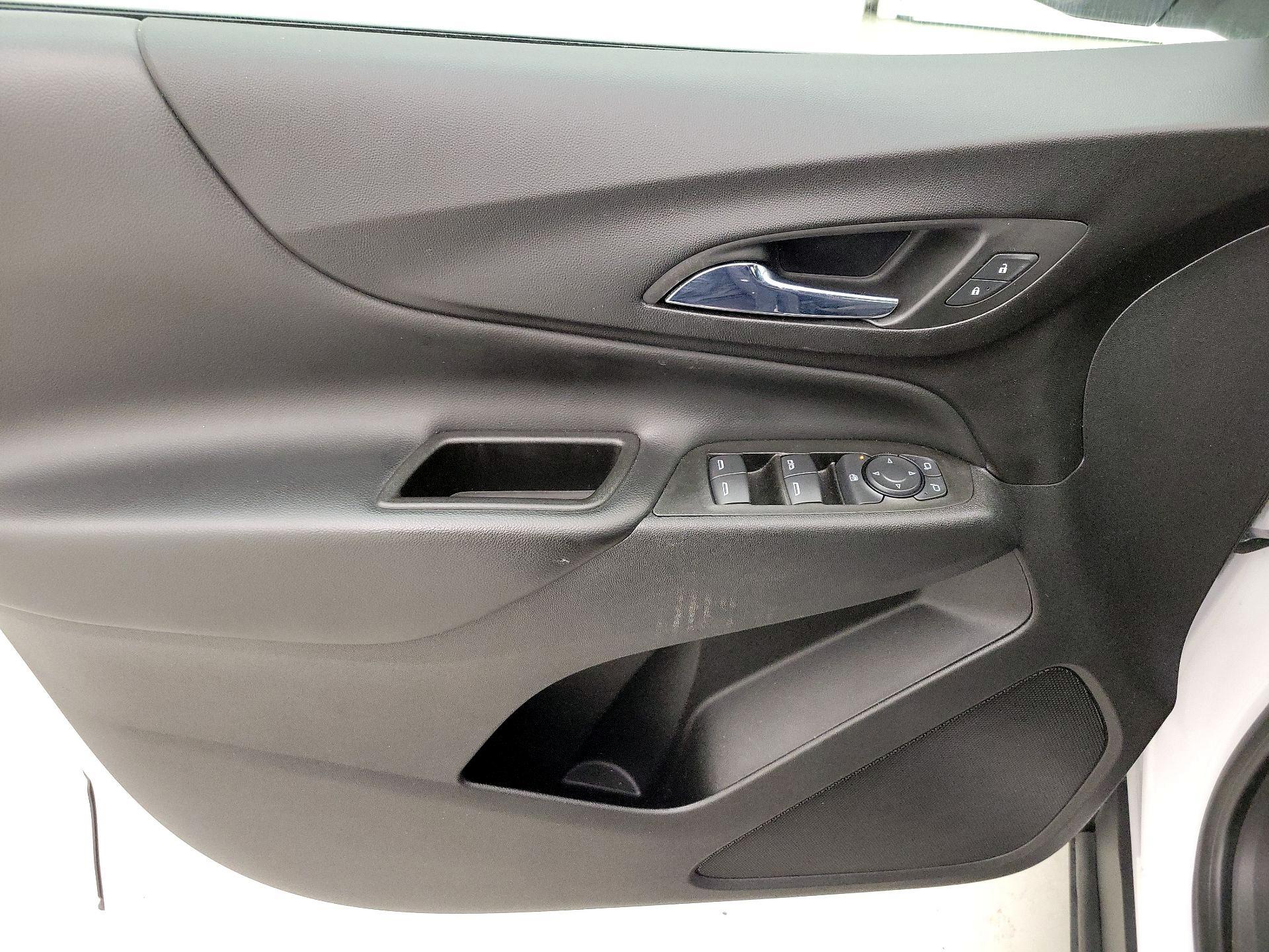 Thumbnail: 2022 Chevrolet Equinox - 12