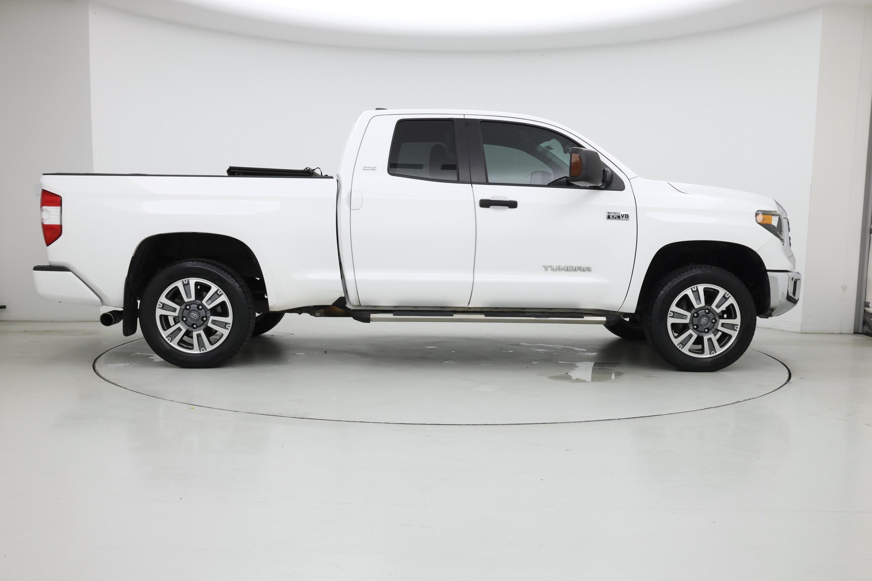 Thumbnail: 2021 Toyota Tundra - 7