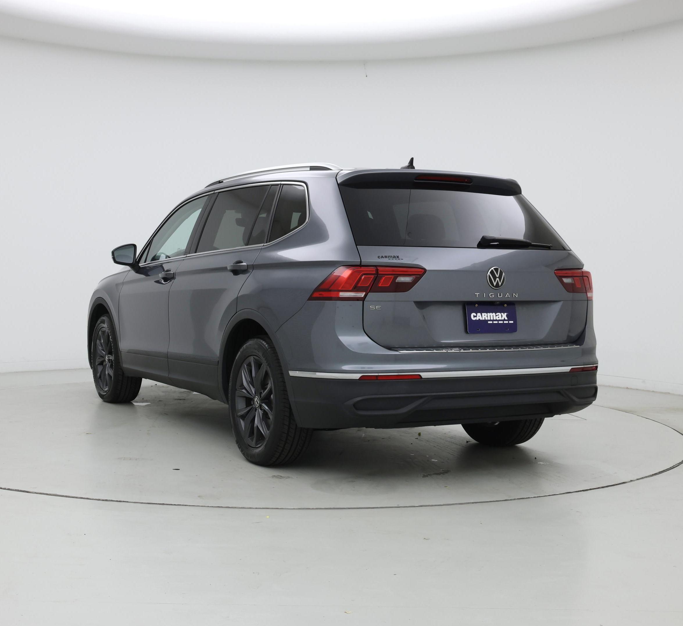 Thumbnail: 2022 Volkswagen Tiguan - 2