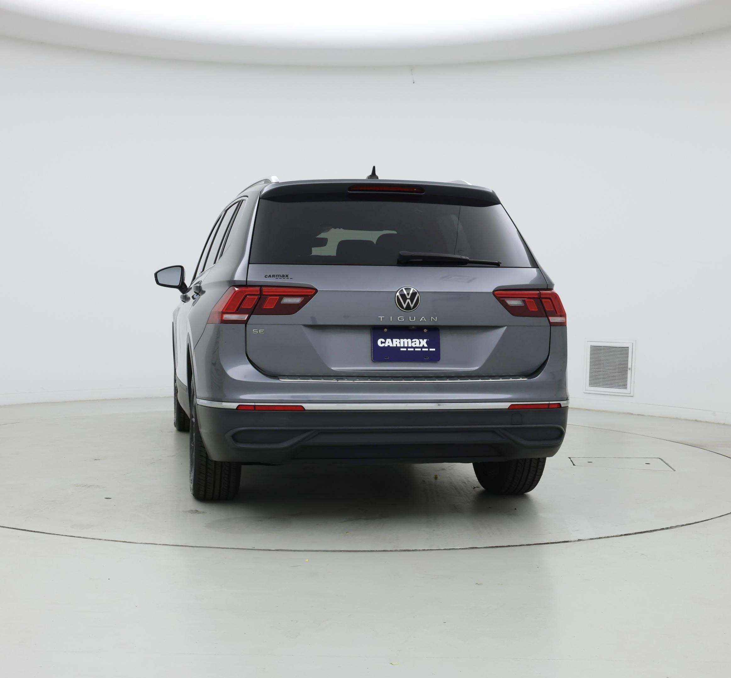 Thumbnail: 2022 Volkswagen Tiguan - 6