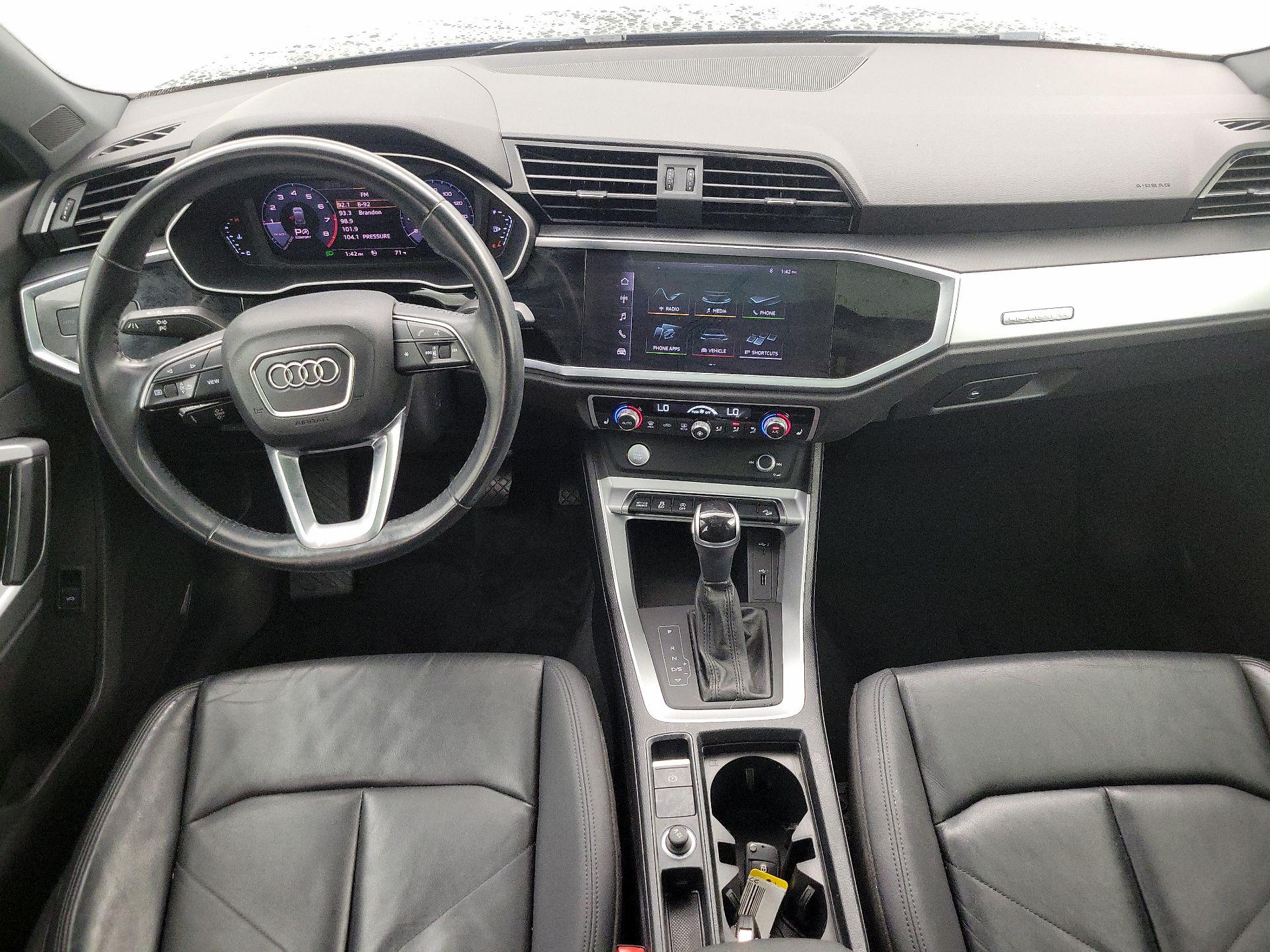 Thumbnail: 2020 Audi Q3 - 9