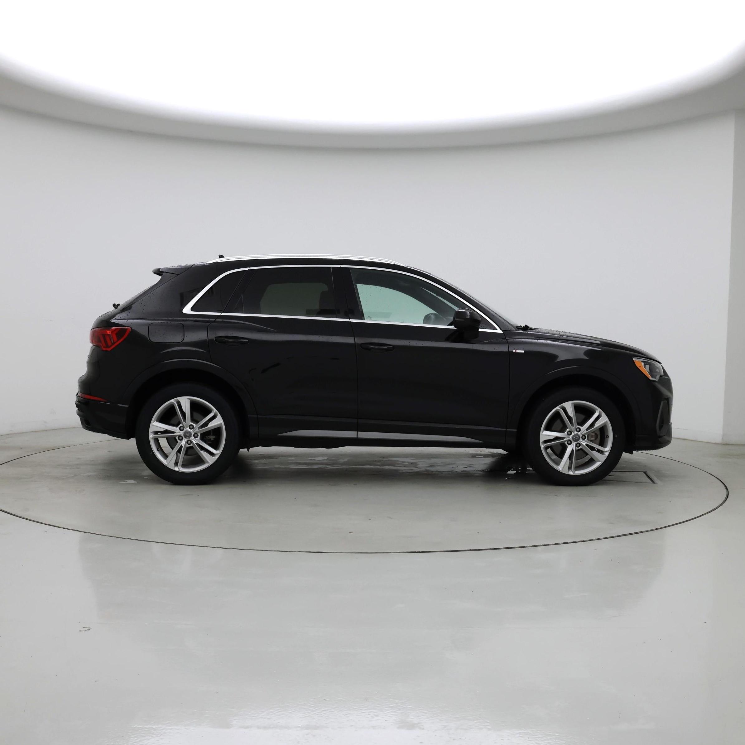 Thumbnail: 2020 Audi Q3 - 7
