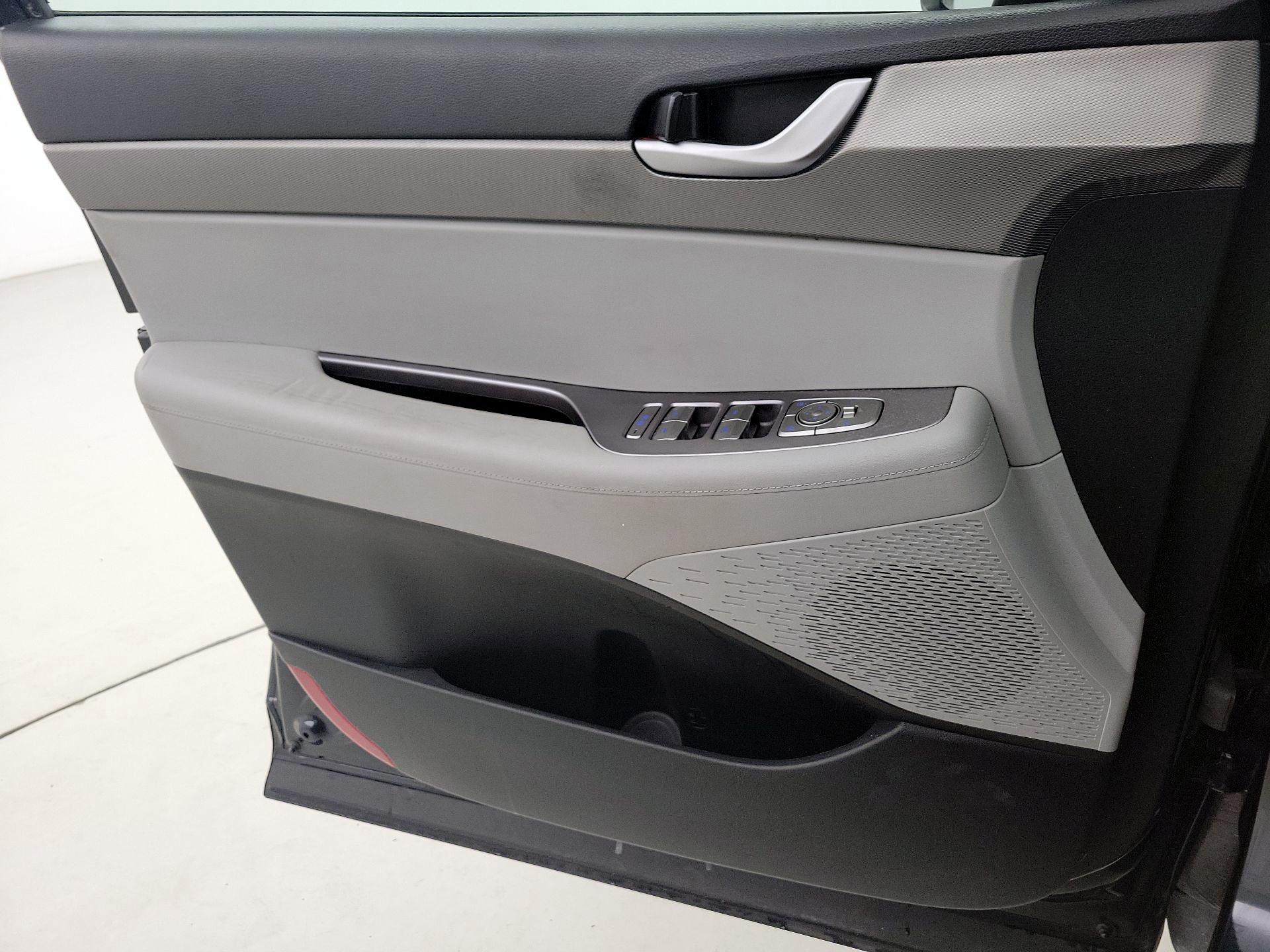 Thumbnail: 2021 Hyundai Palisade - 12