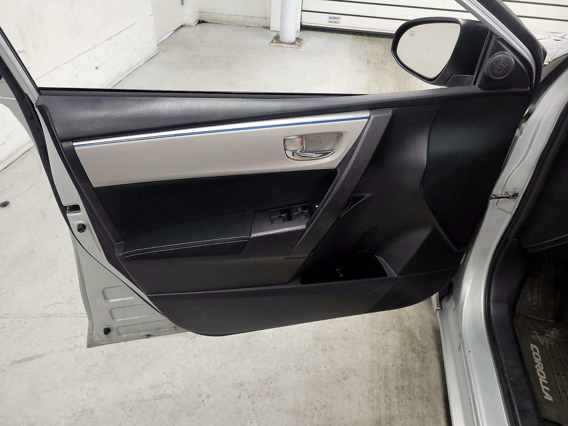 Thumbnail: 2014 Toyota Corolla - 12