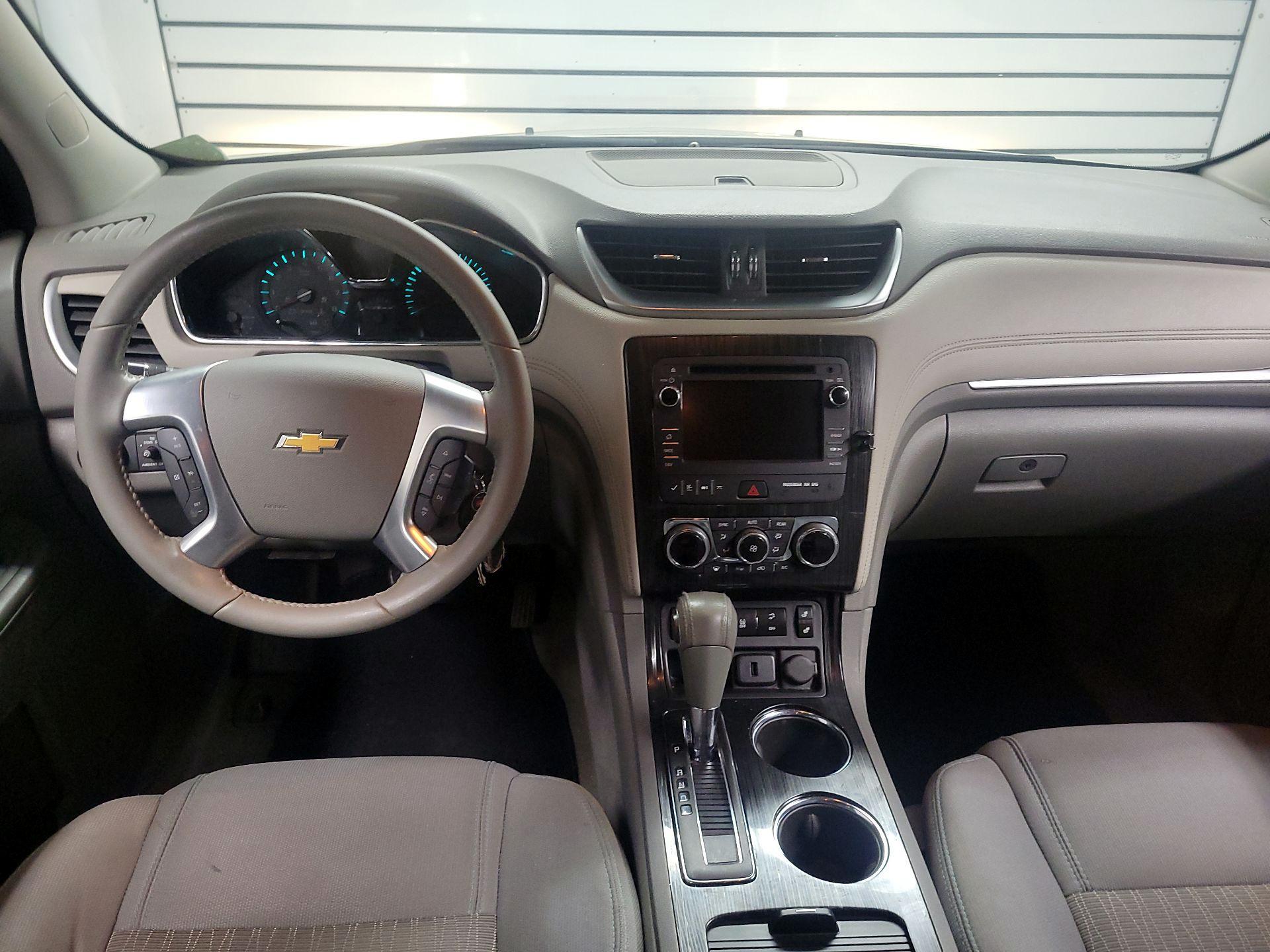 Thumbnail: 2015 Chevrolet Traverse - 9