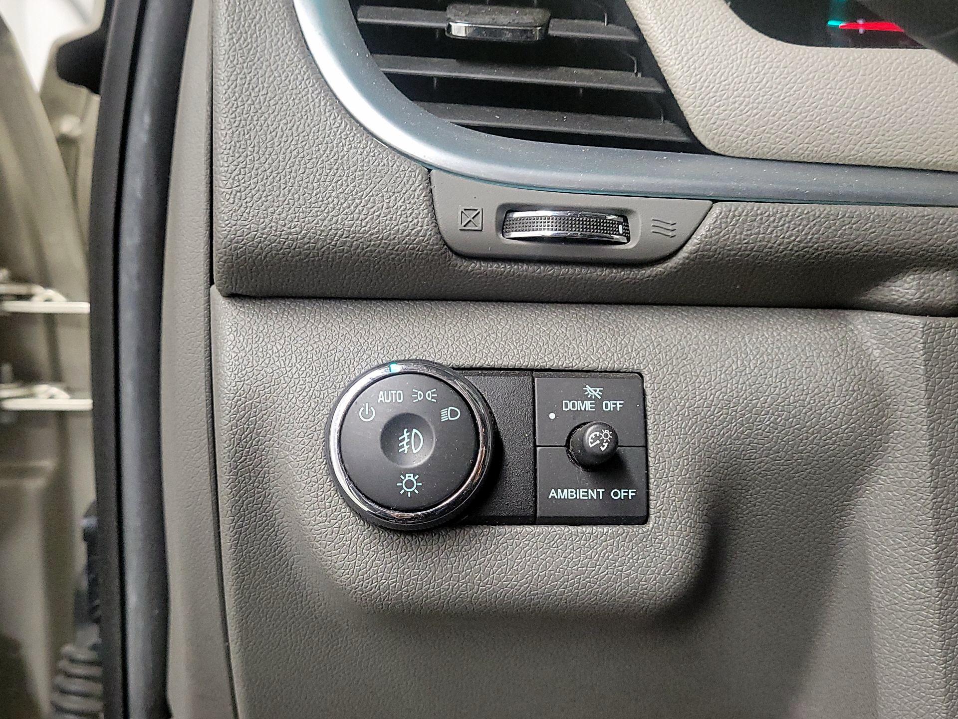 Thumbnail: 2015 Chevrolet Traverse - 13