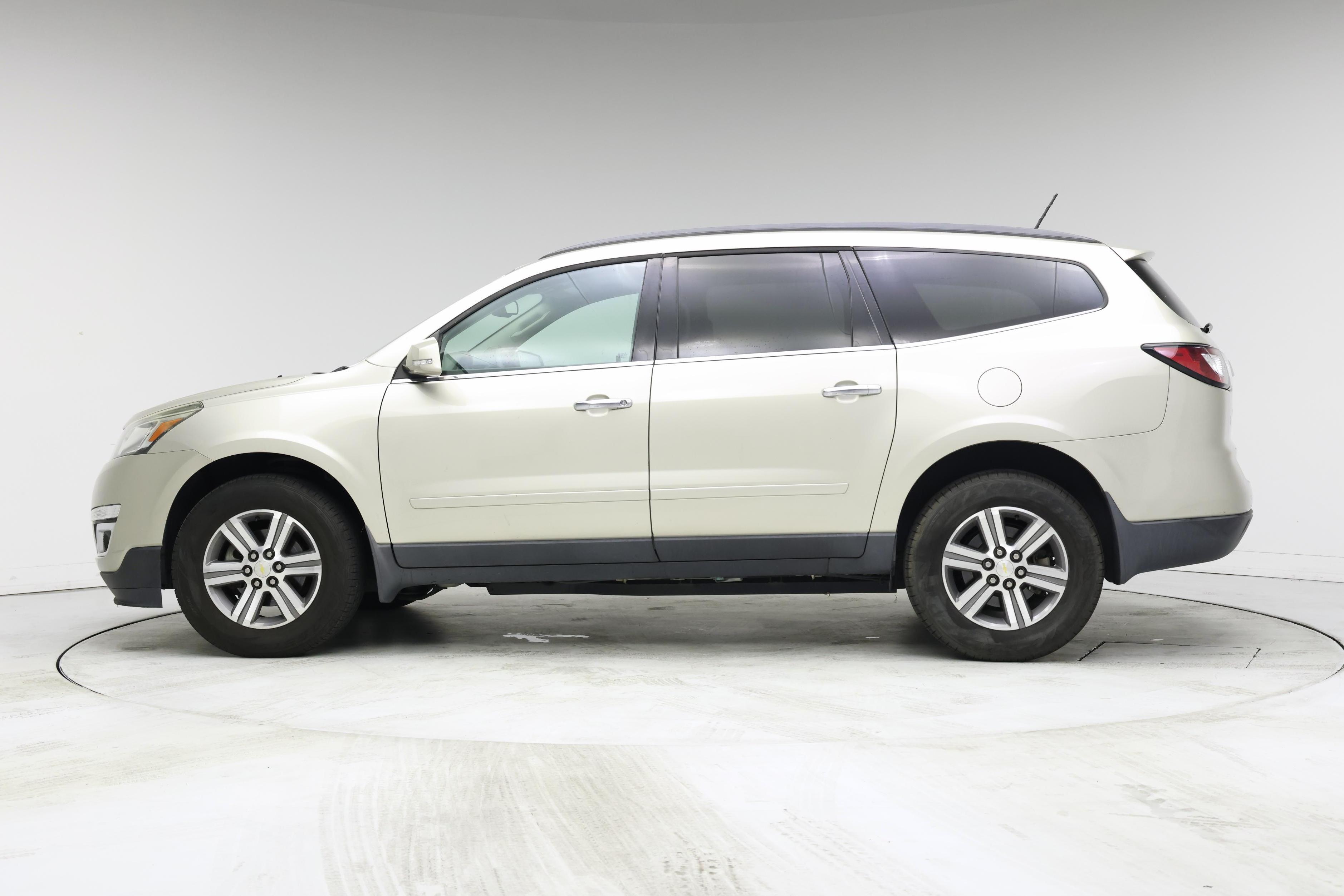 Thumbnail: 2015 Chevrolet Traverse - 3