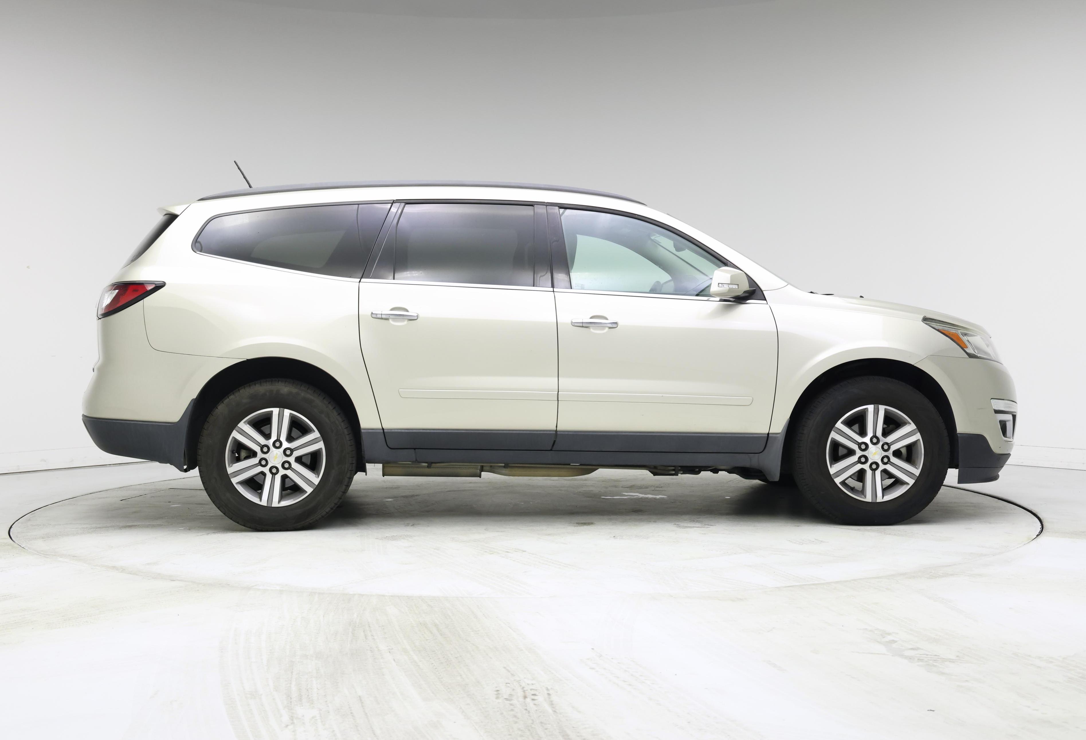 Thumbnail: 2015 Chevrolet Traverse - 7