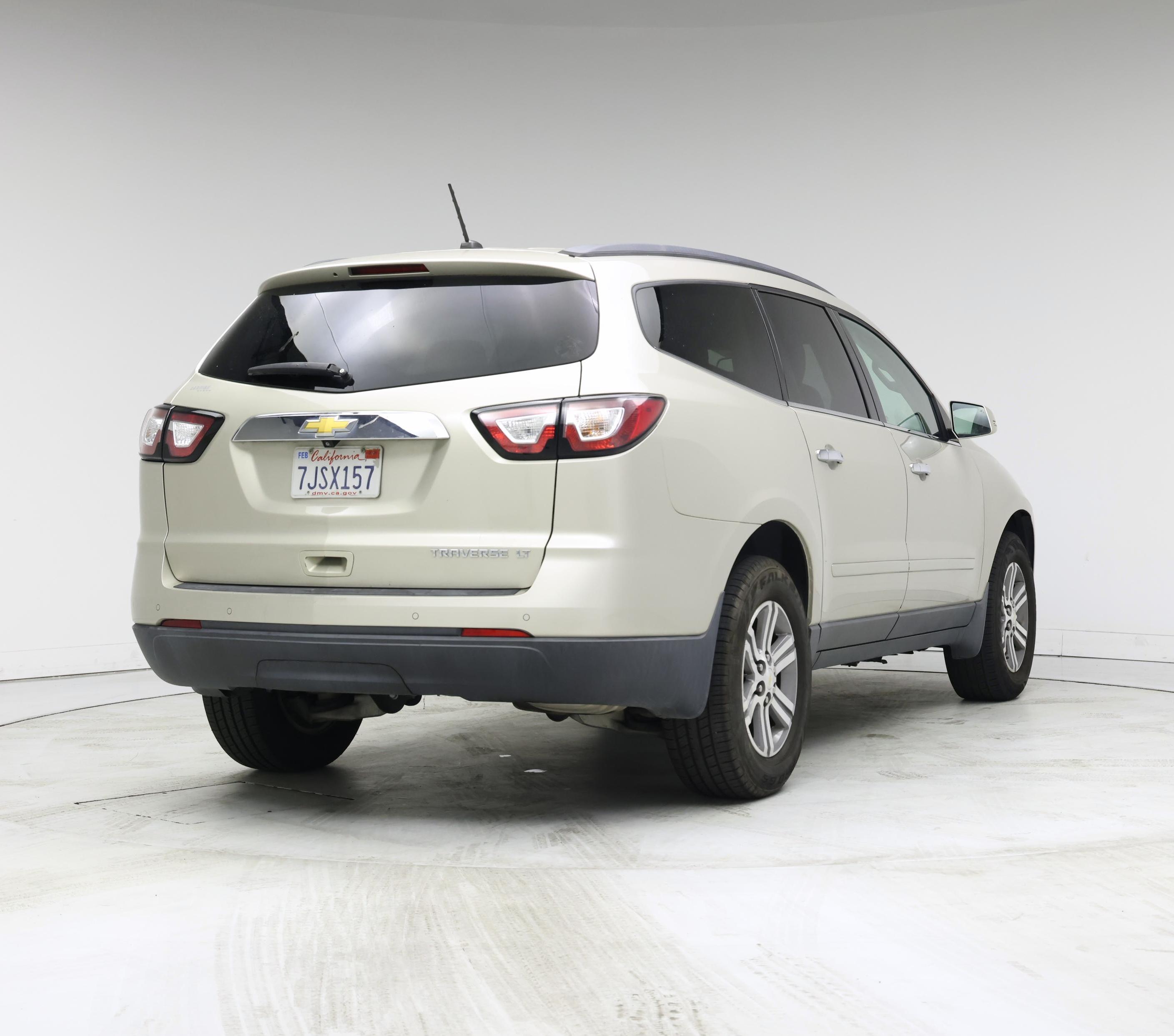 Thumbnail: 2015 Chevrolet Traverse - 8