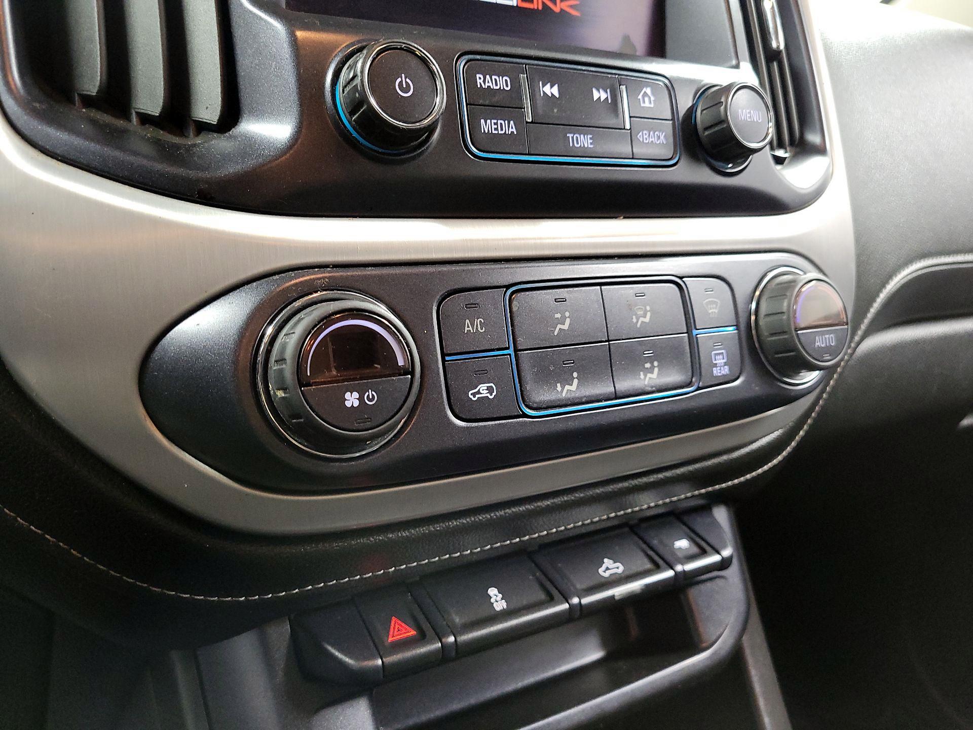 Thumbnail: 2018 GMC Canyon - 16