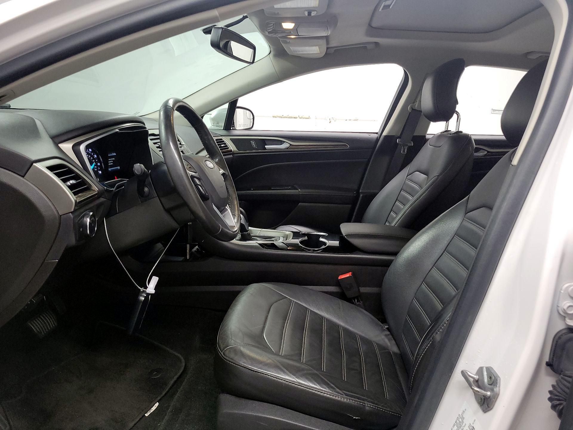 Thumbnail: 2014 Ford Fusion - 11