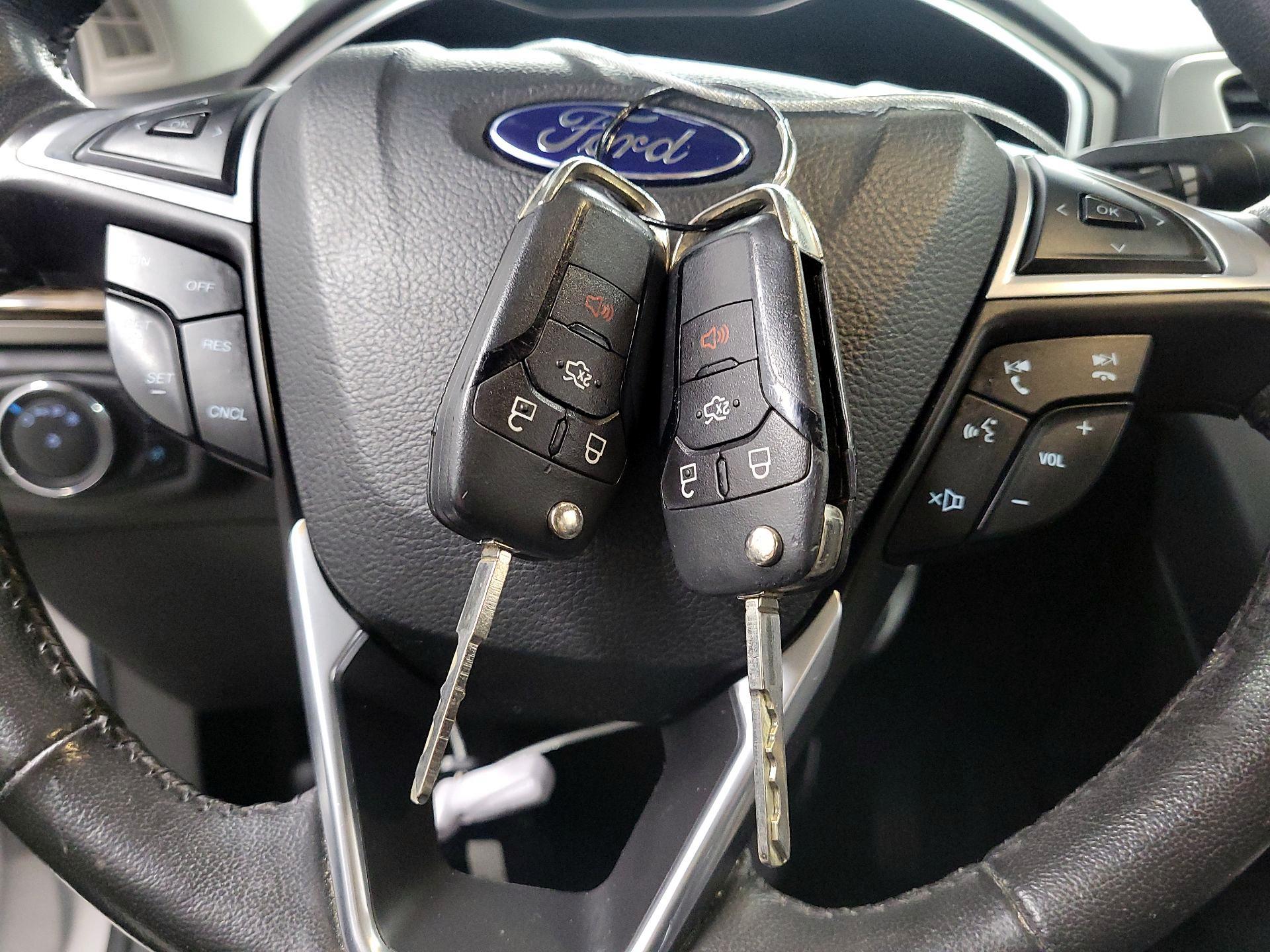 Thumbnail: 2014 Ford Fusion - 19