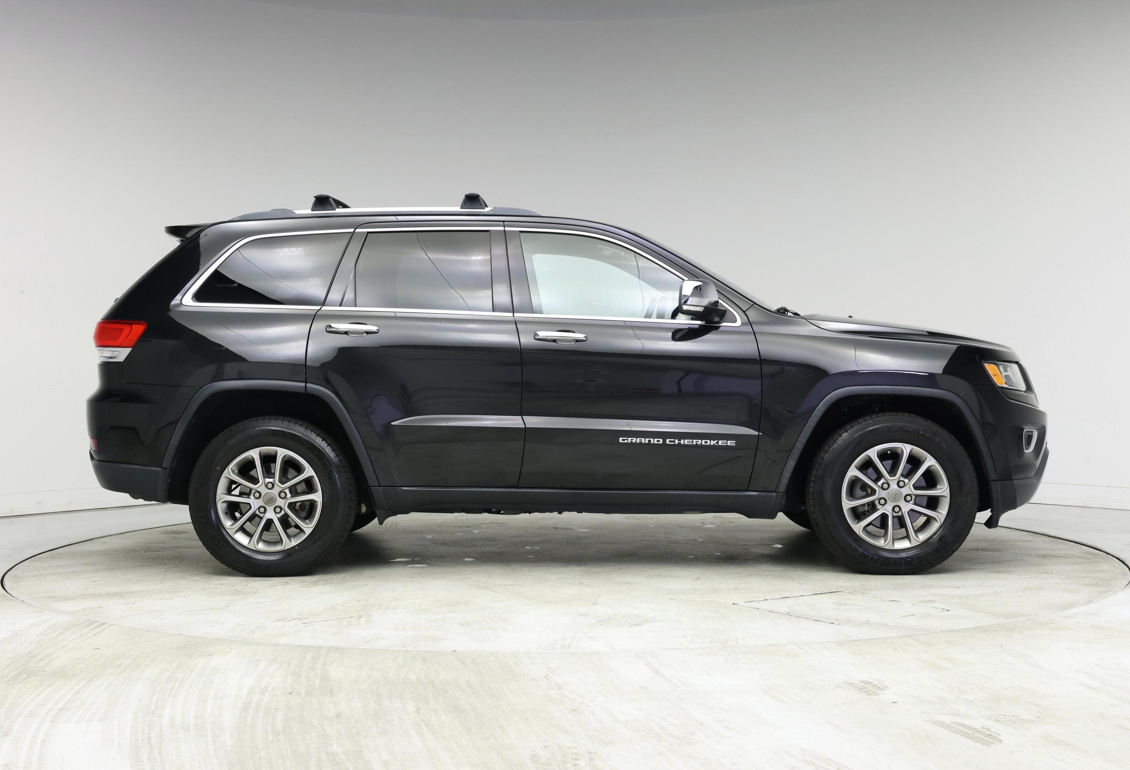 Thumbnail: 2015 Jeep Grand Cherokee - 7
