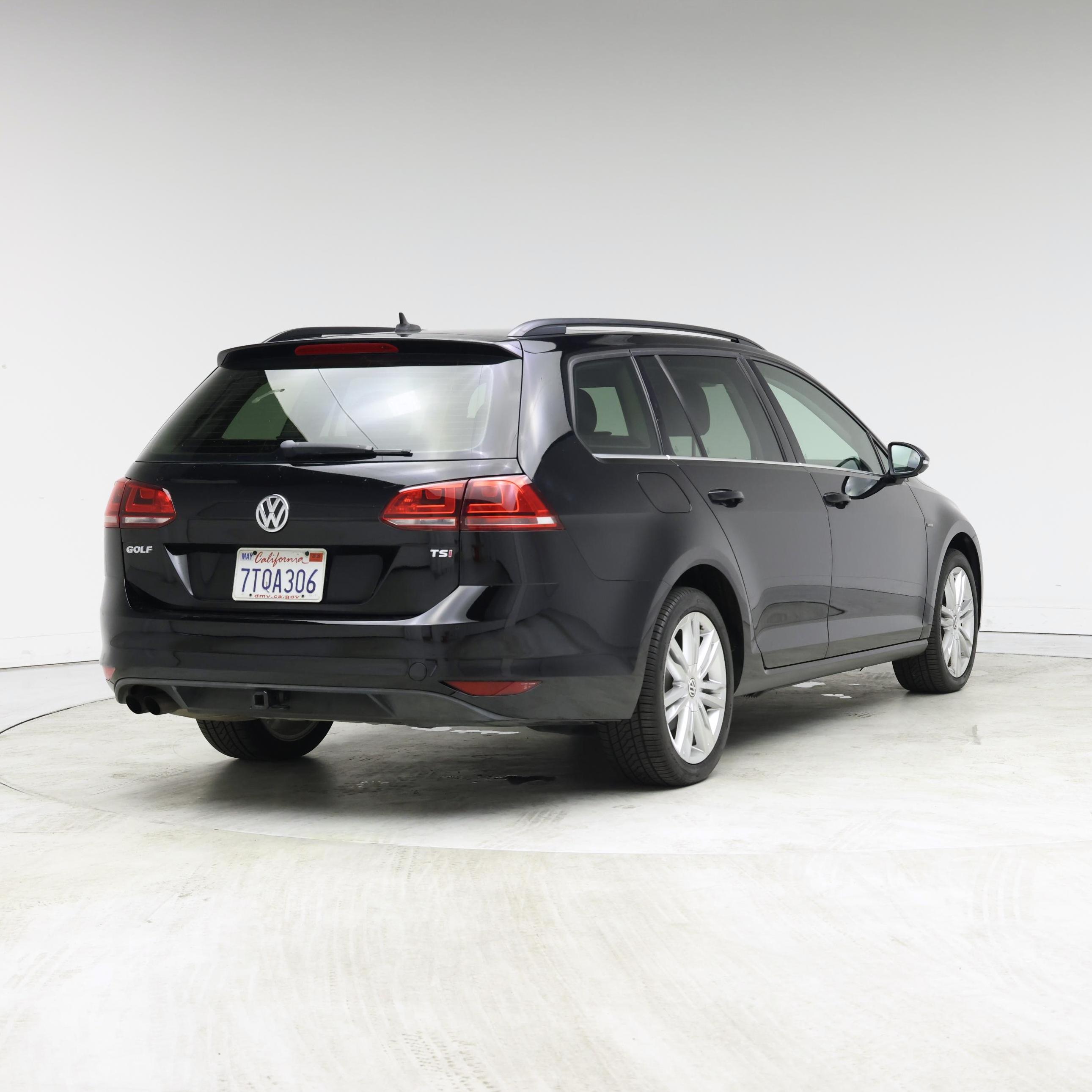 Thumbnail: 2016 Volkswagen Golf - 8