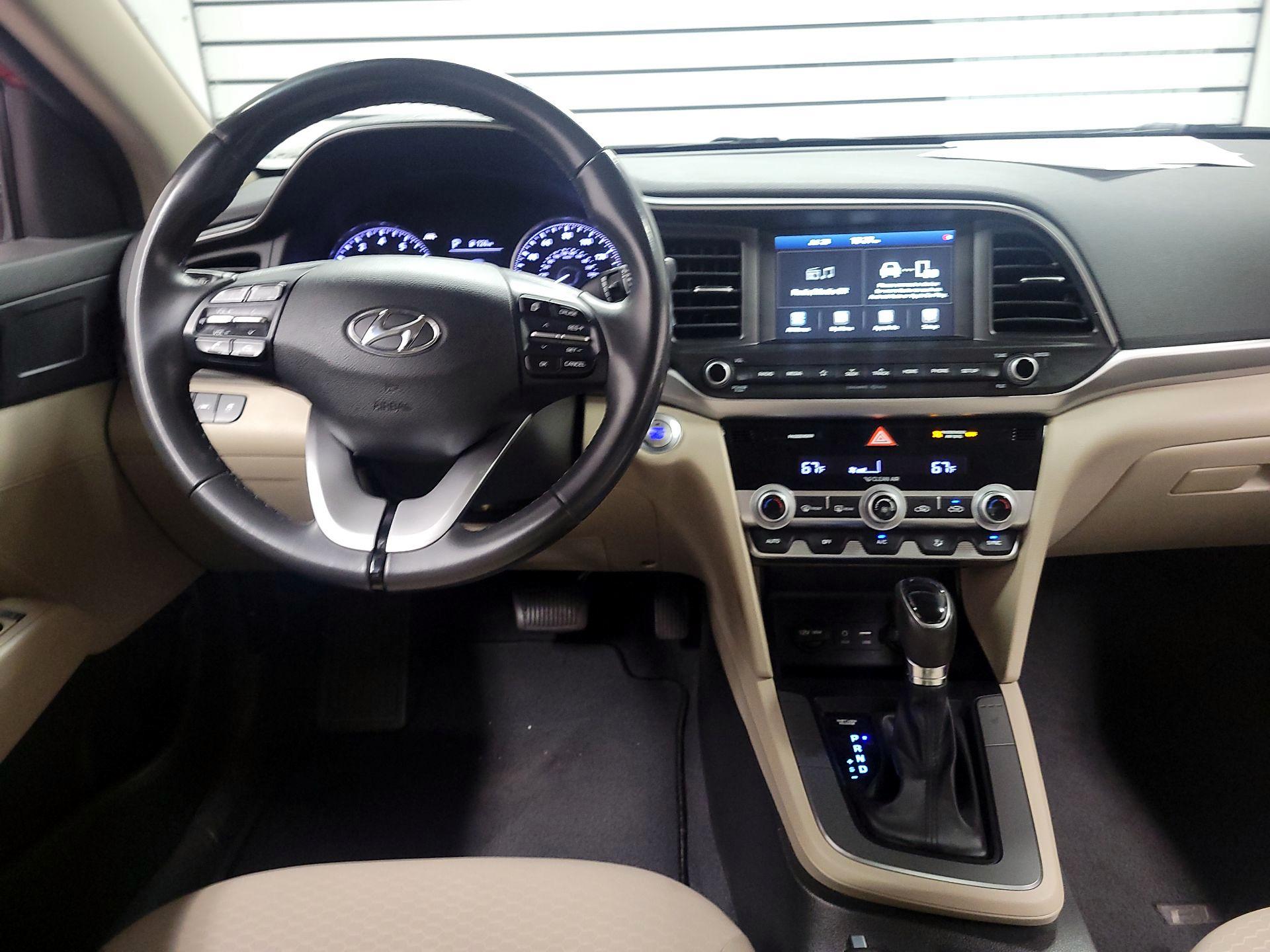 Thumbnail: 2020 Hyundai Elantra - 9