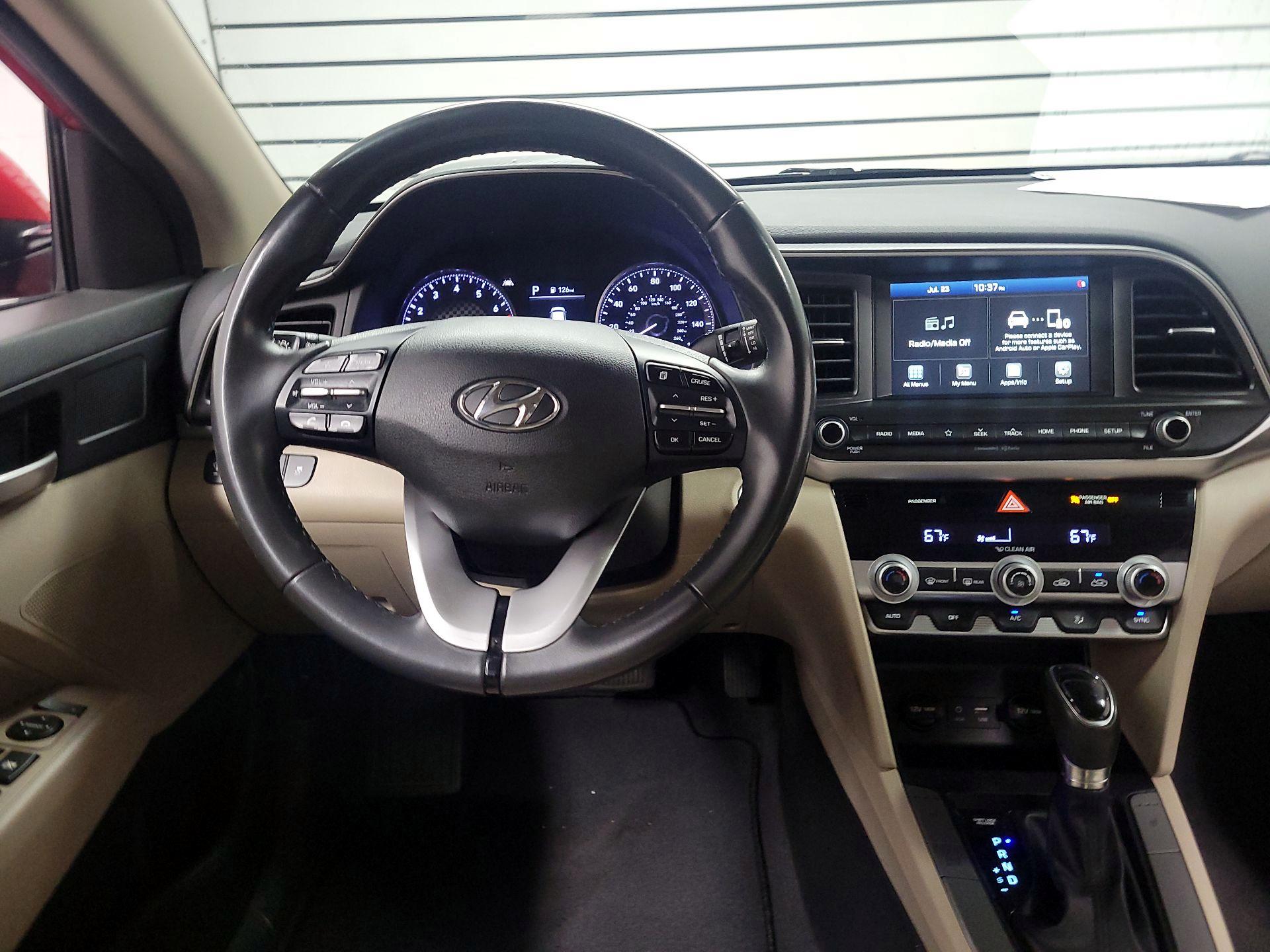 Thumbnail: 2020 Hyundai Elantra - 10