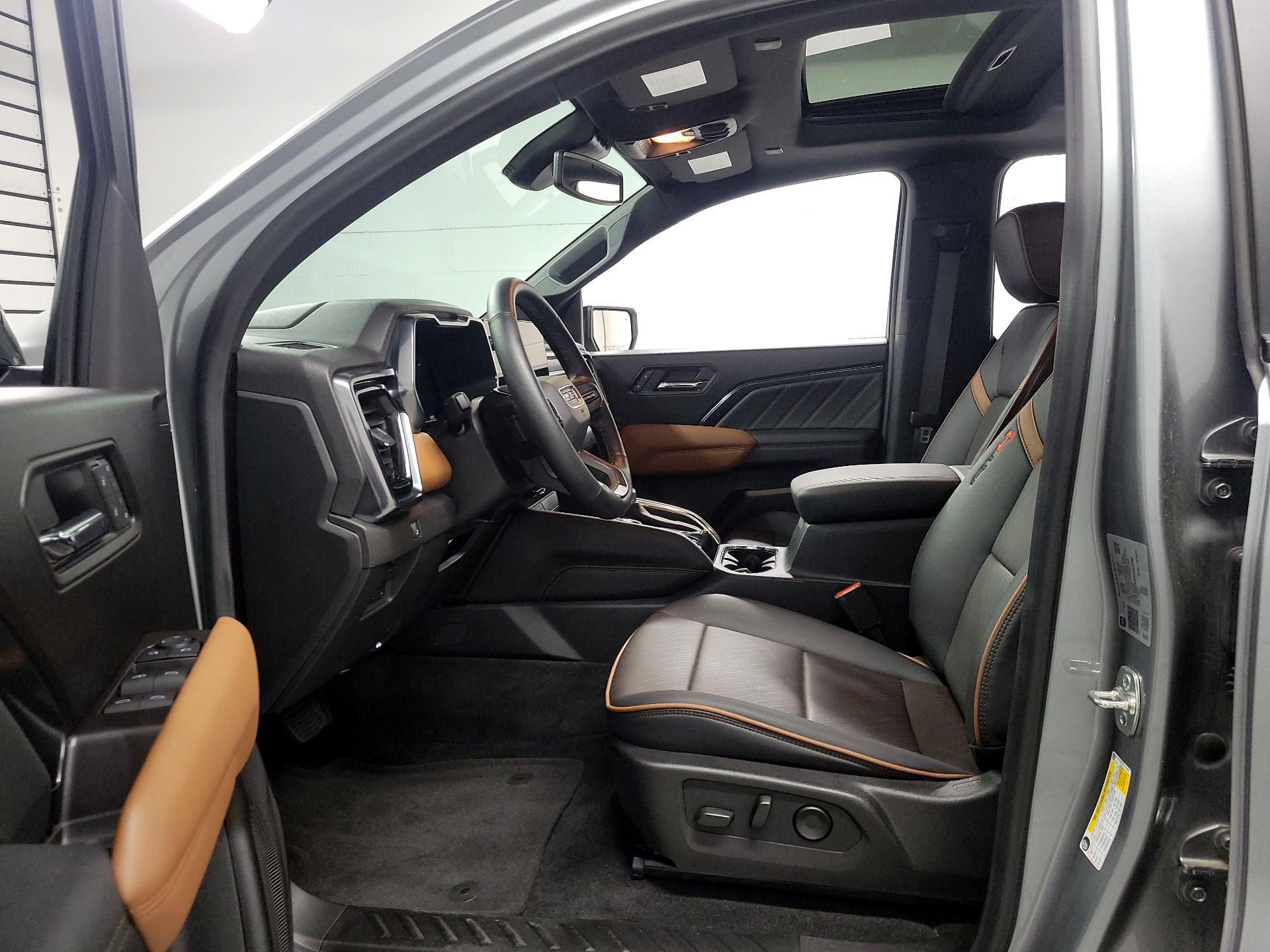 Thumbnail: 2024 GMC Canyon - 11