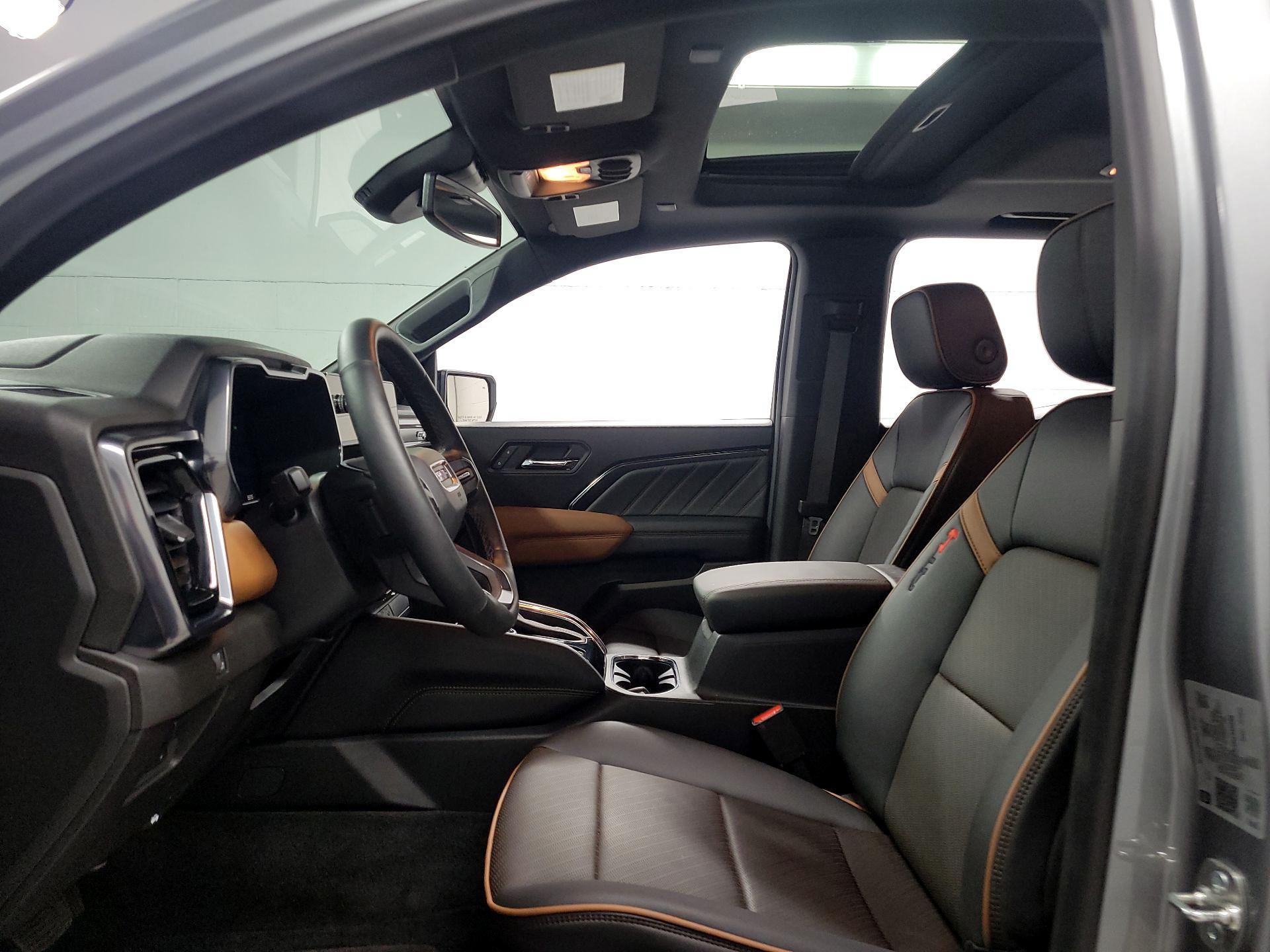 Thumbnail: 2024 GMC Canyon - 19