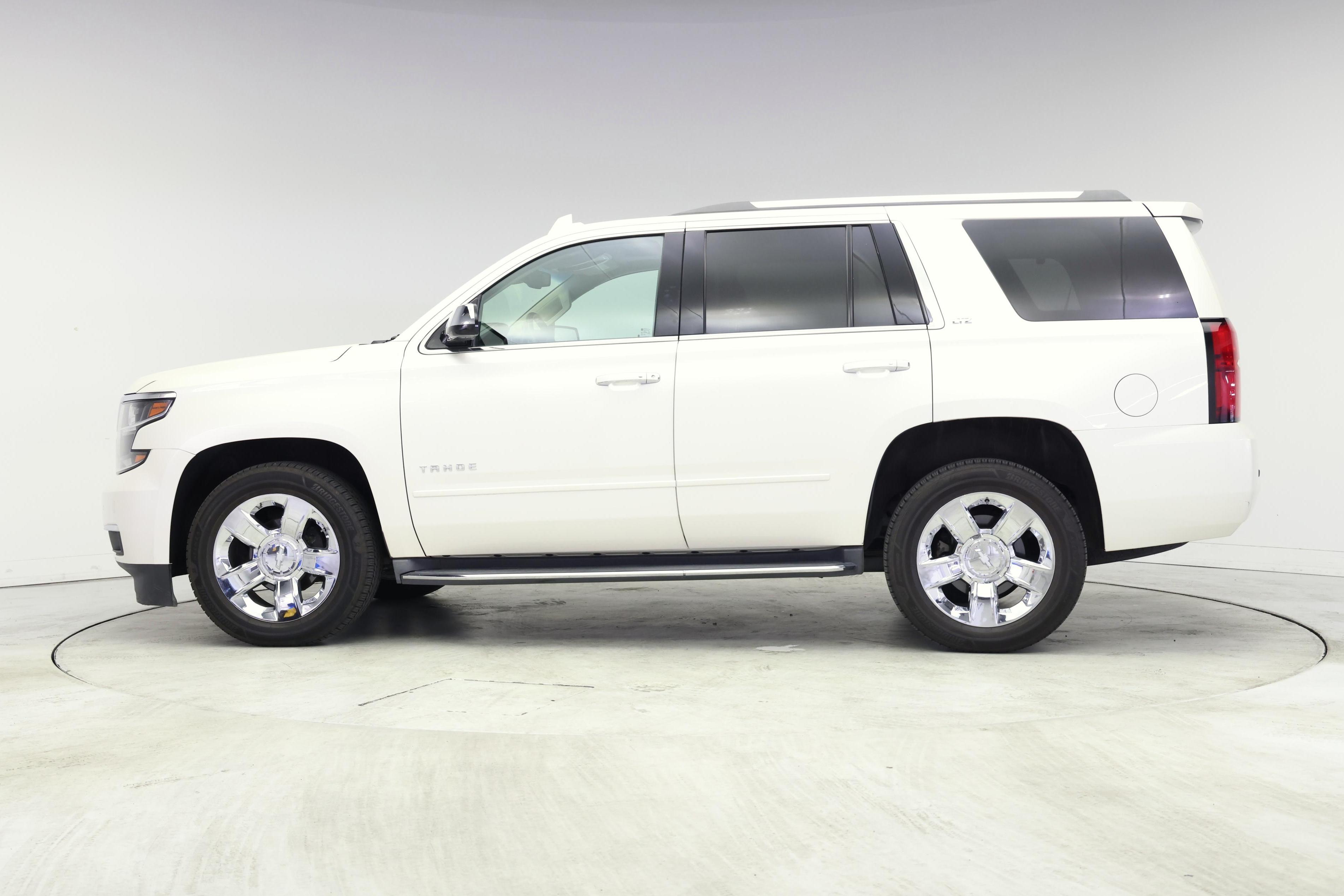 Thumbnail: 2015 Chevrolet Tahoe - 3