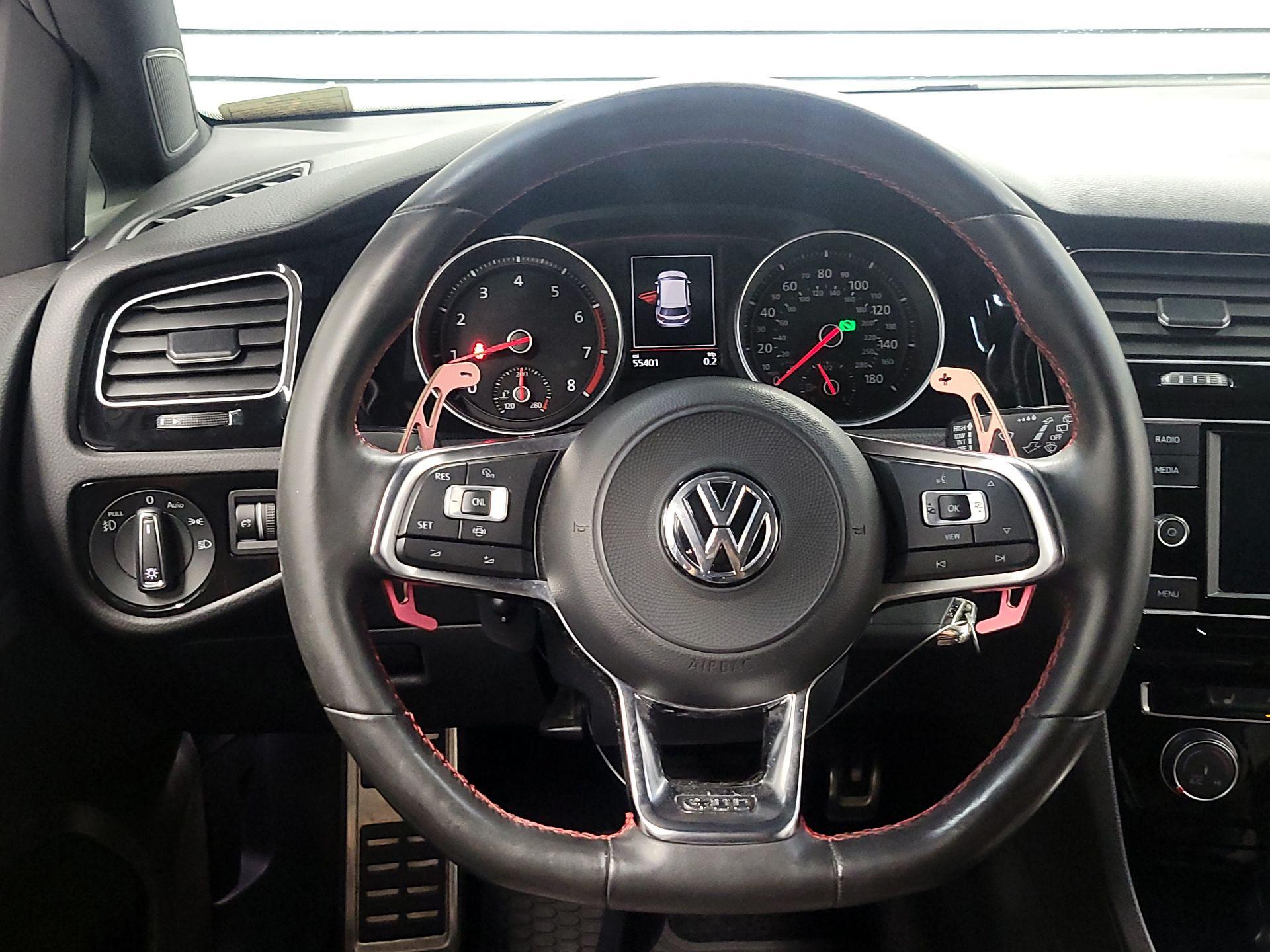 Thumbnail: 2020 Volkswagen Golf - 10