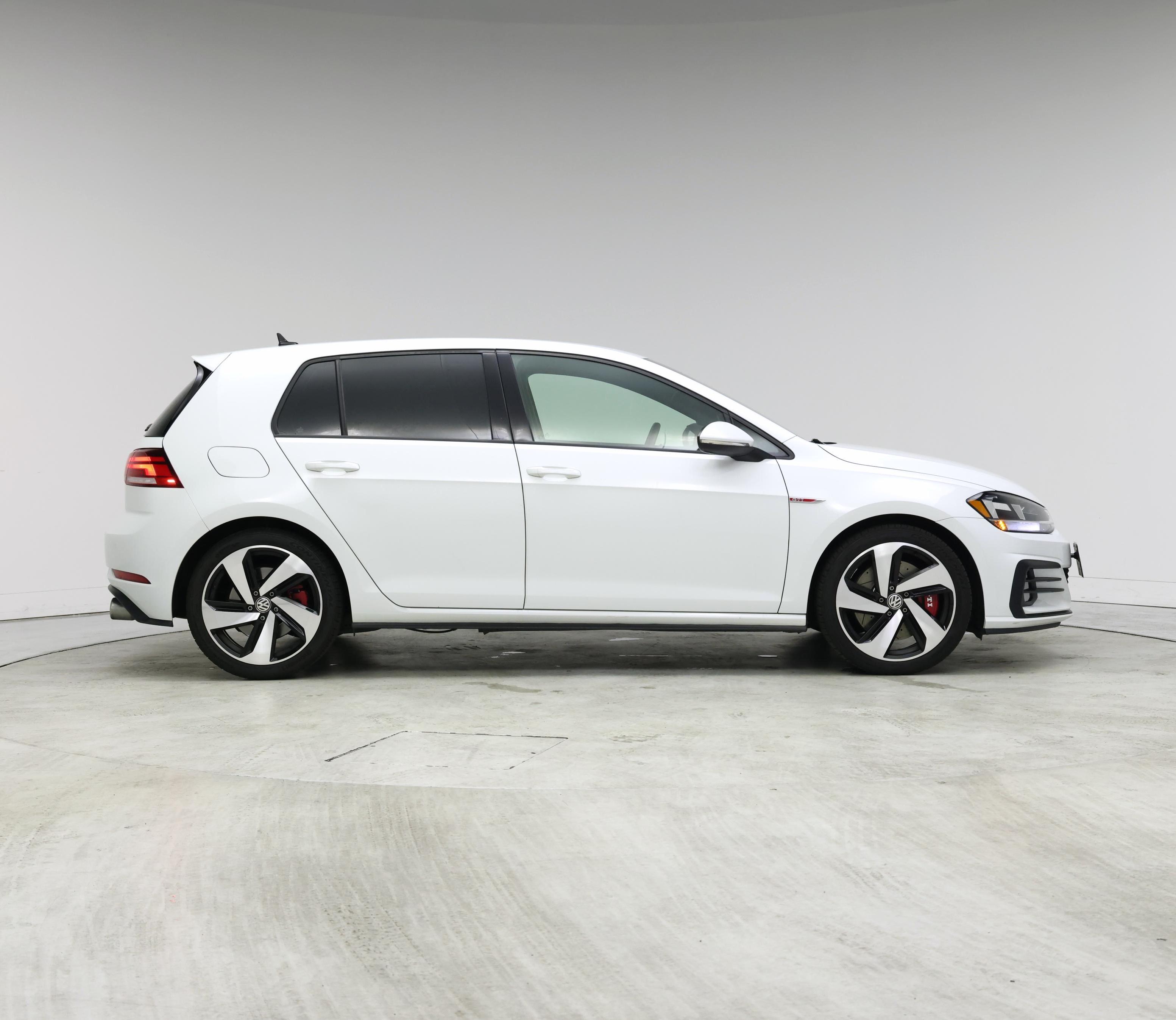 Thumbnail: 2020 Volkswagen Golf - 7