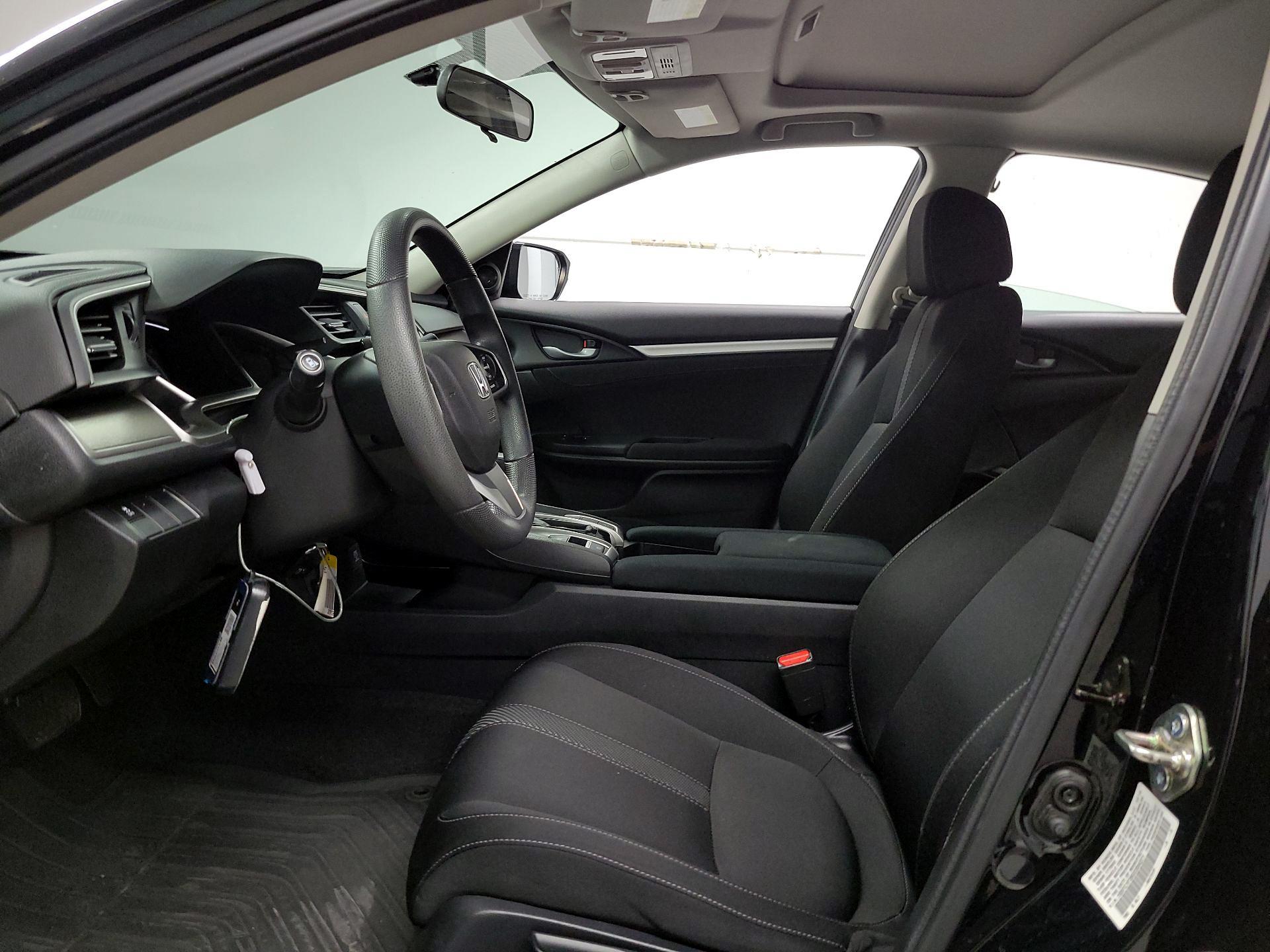 Thumbnail: 2016 Honda Civic - 11