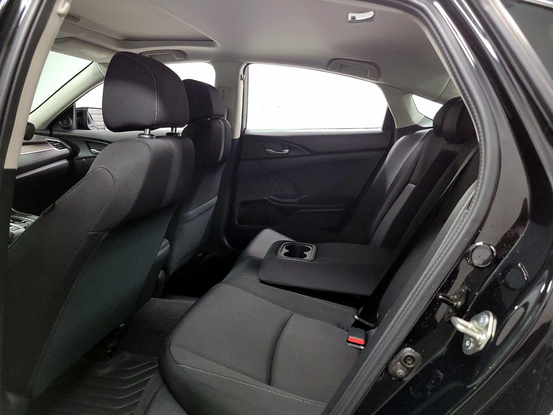 Thumbnail: 2016 Honda Civic - 17