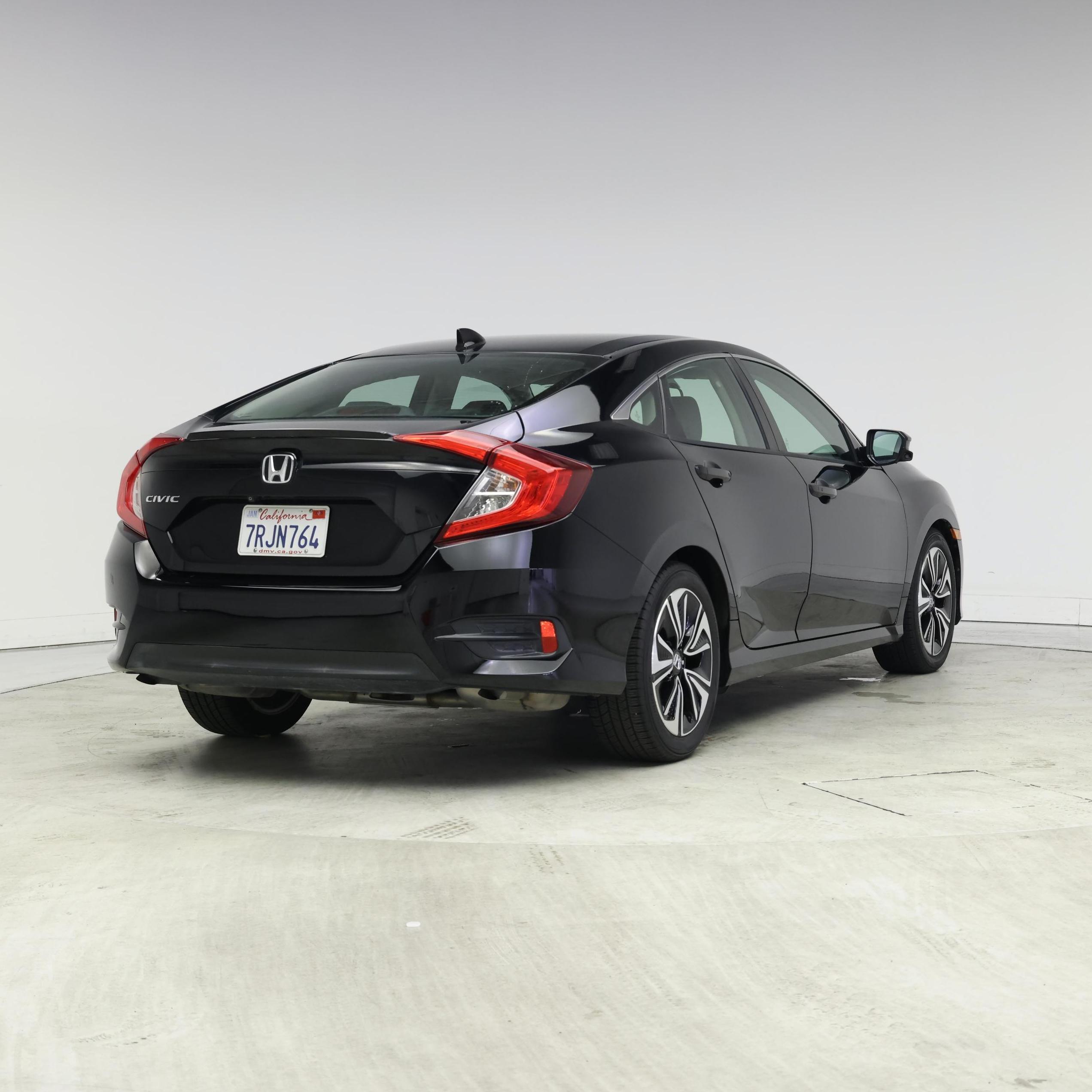 Thumbnail: 2016 Honda Civic - 8