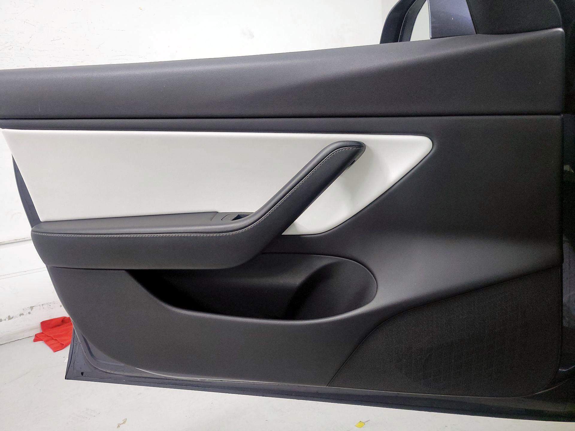 Thumbnail: 2021 Tesla Model 3 - 12