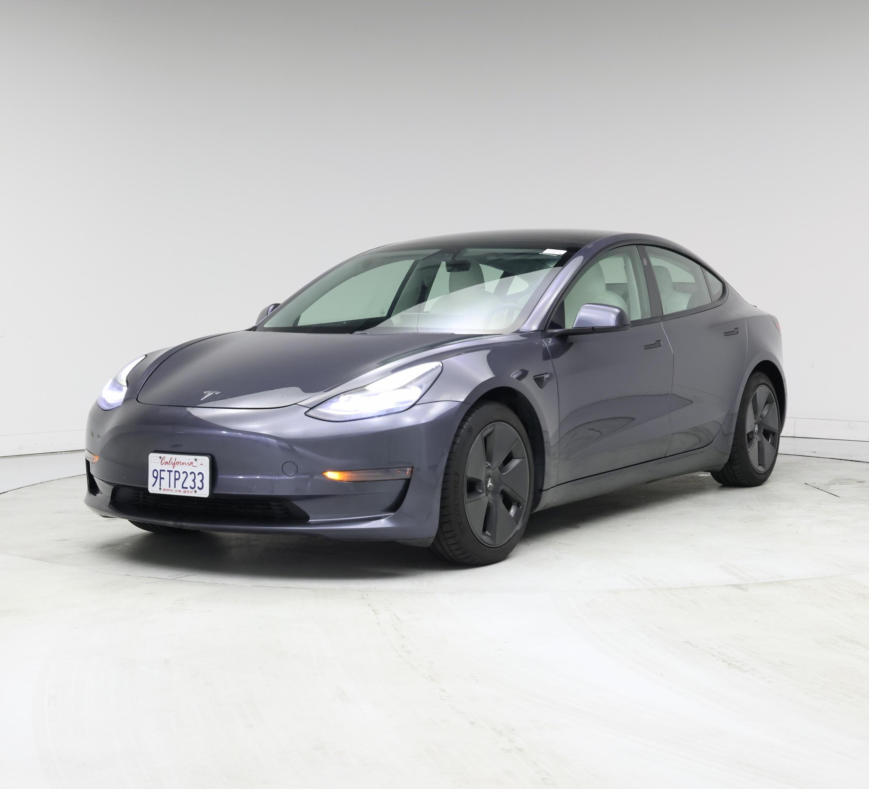 Thumbnail: 2021 Tesla Model 3 - 4
