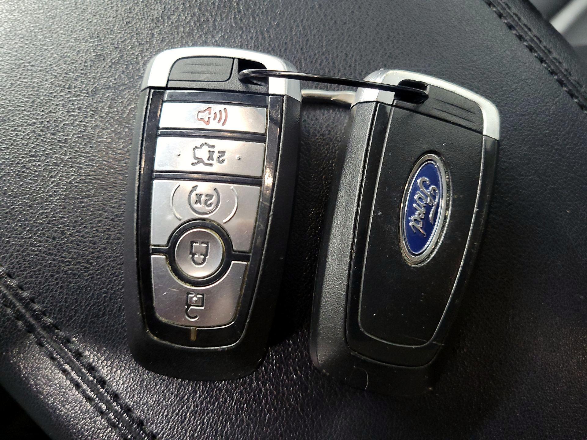 Thumbnail: 2018 Ford Edge - 20