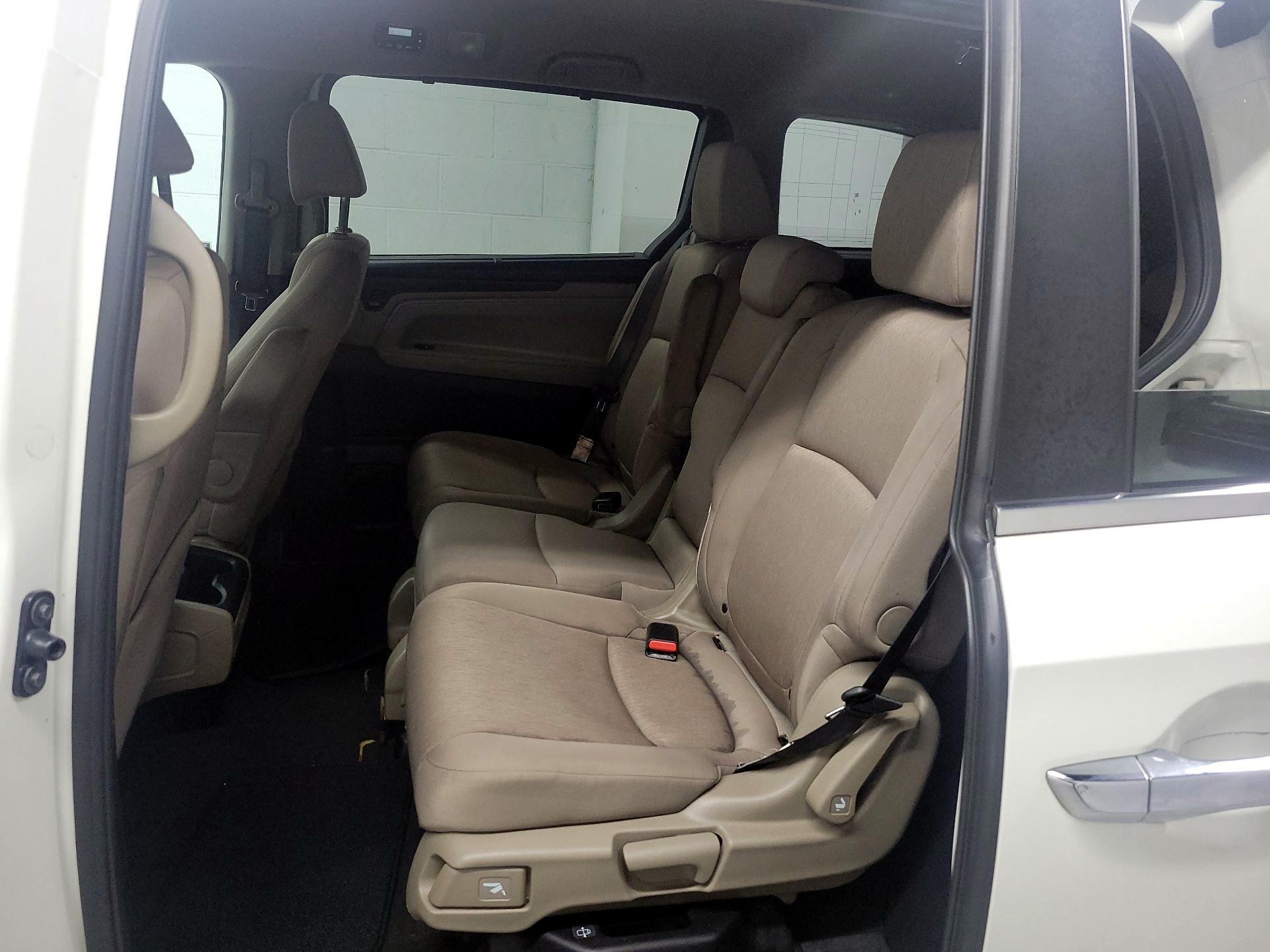 Thumbnail: 2018 Honda Odyssey - 19