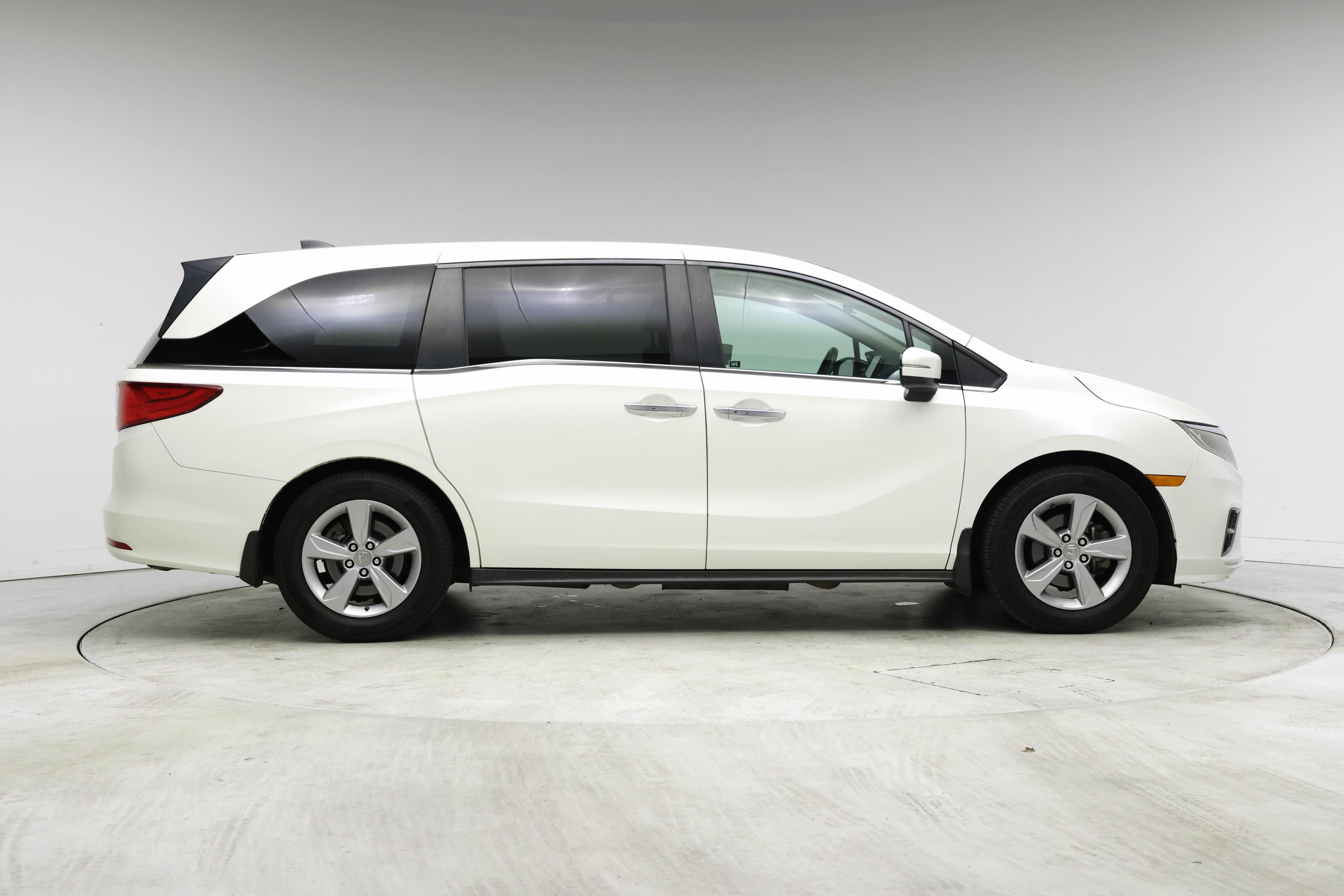 Thumbnail: 2018 Honda Odyssey - 7