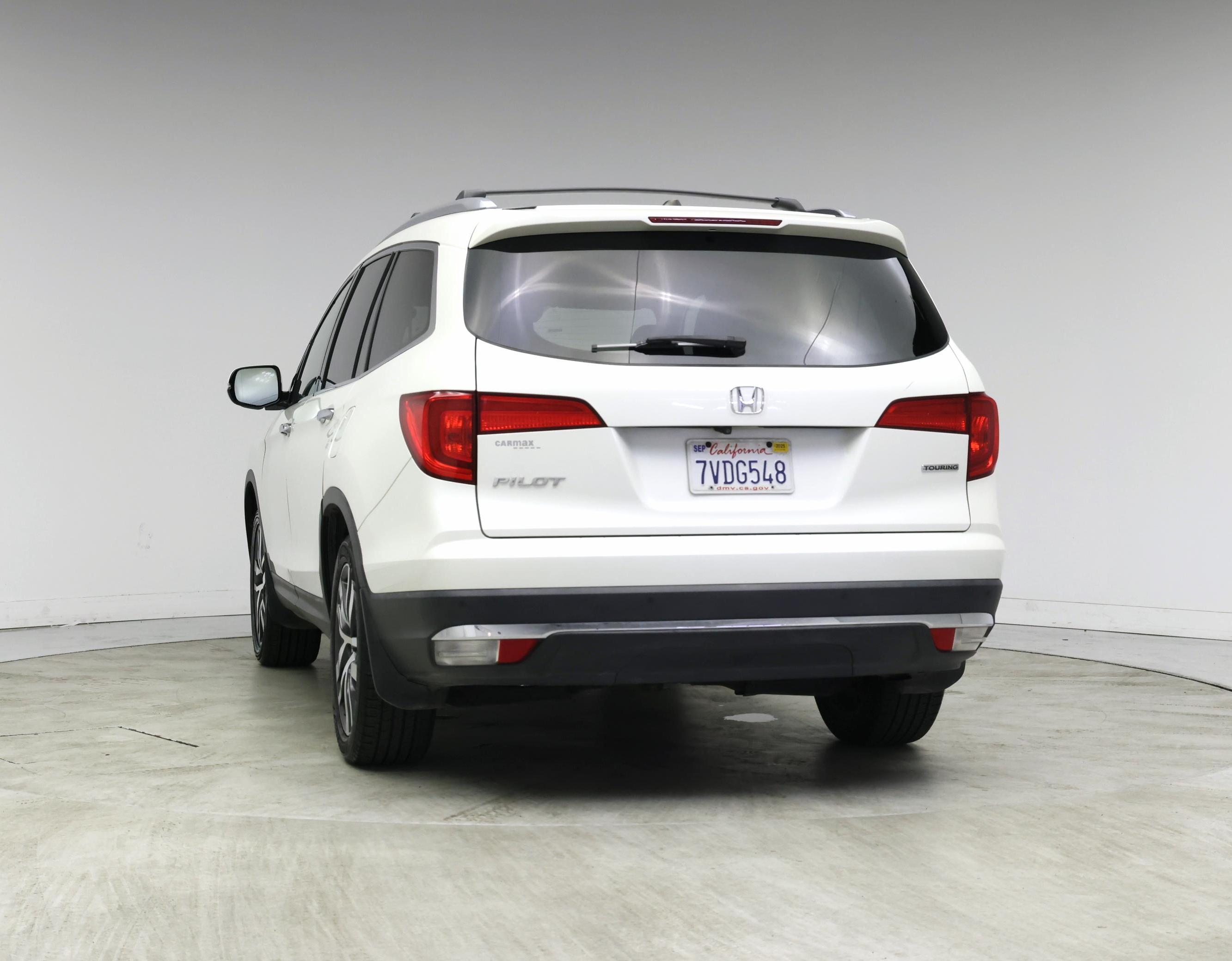 Thumbnail: 2016 Honda Pilot - 6