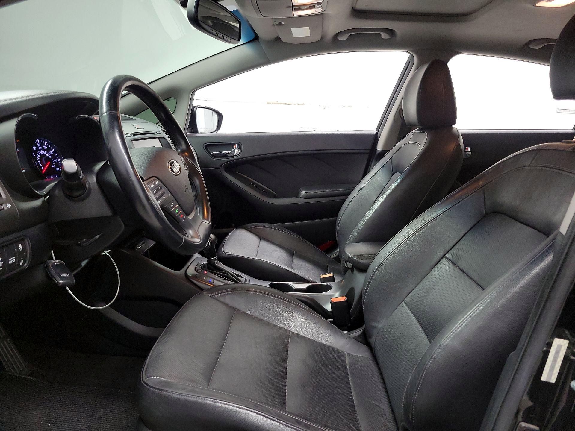 Thumbnail: 2015 Kia Forte - 11