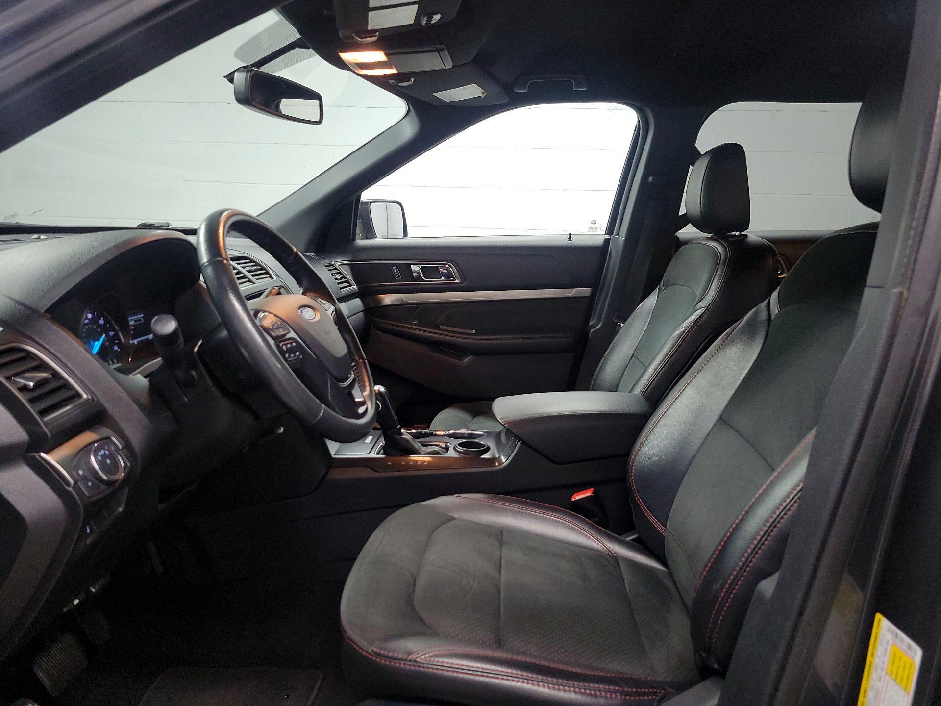 Thumbnail: 2019 Ford Explorer - 11