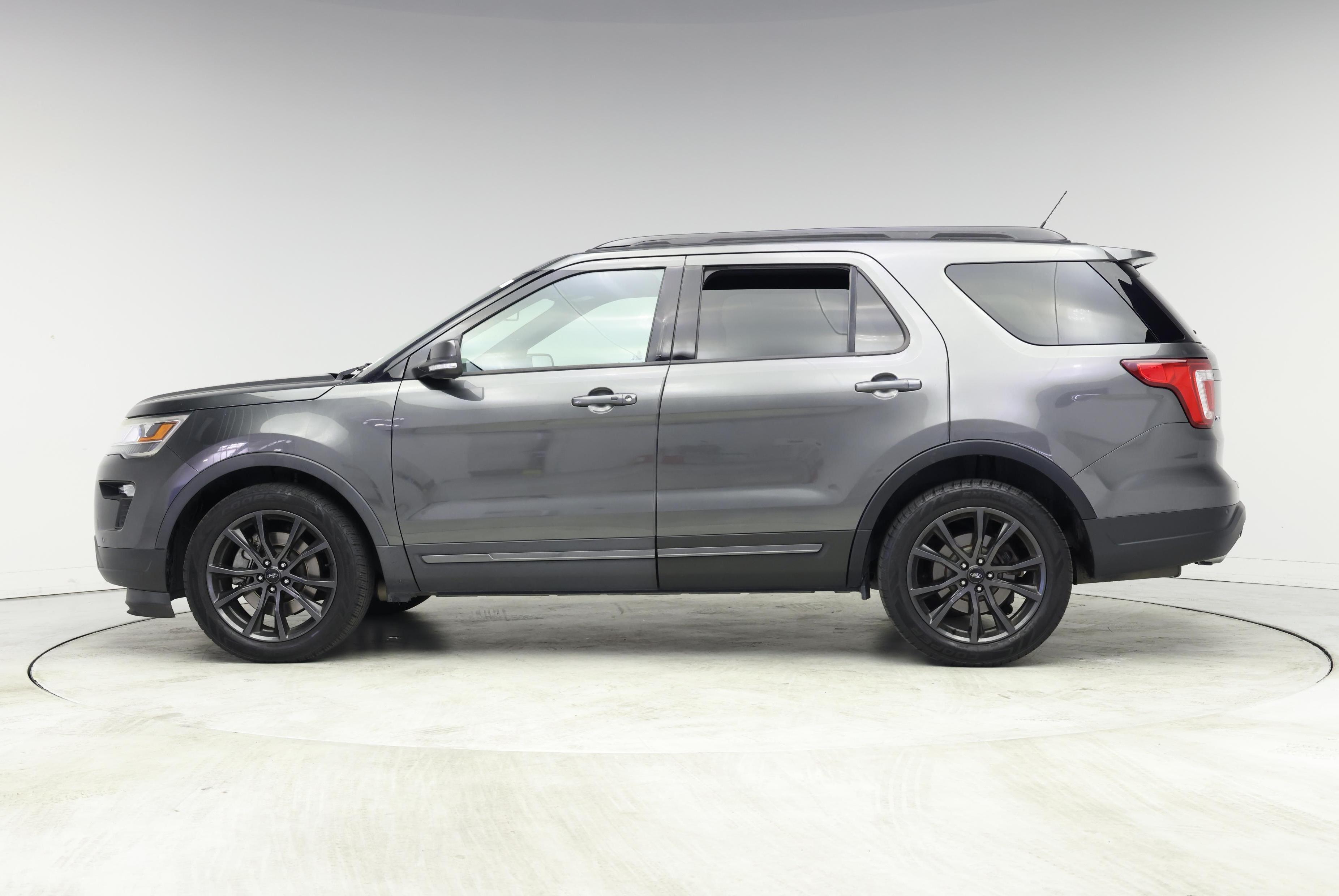 Thumbnail: 2019 Ford Explorer - 3