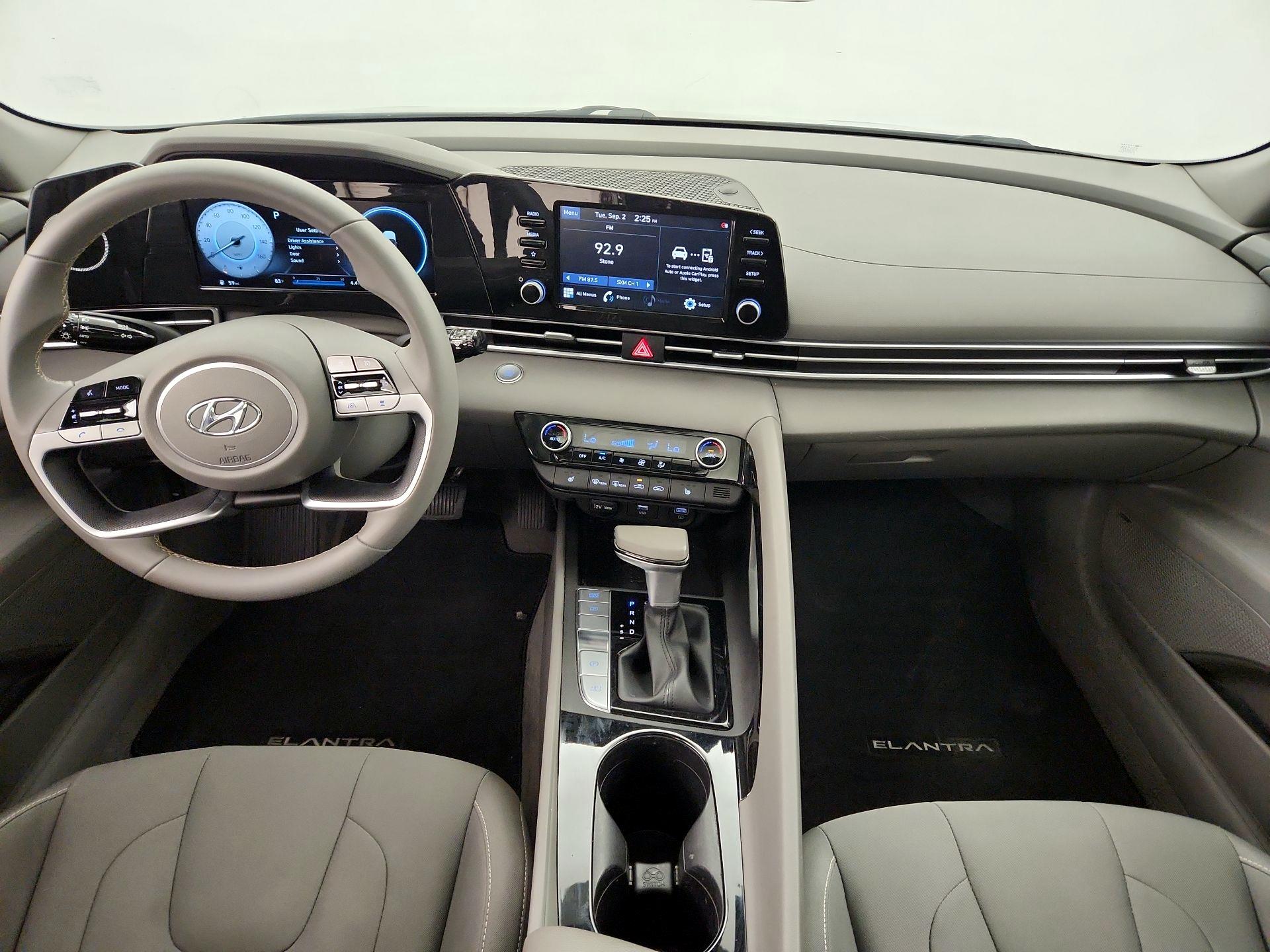 Thumbnail: 2022 Hyundai Elantra - 9