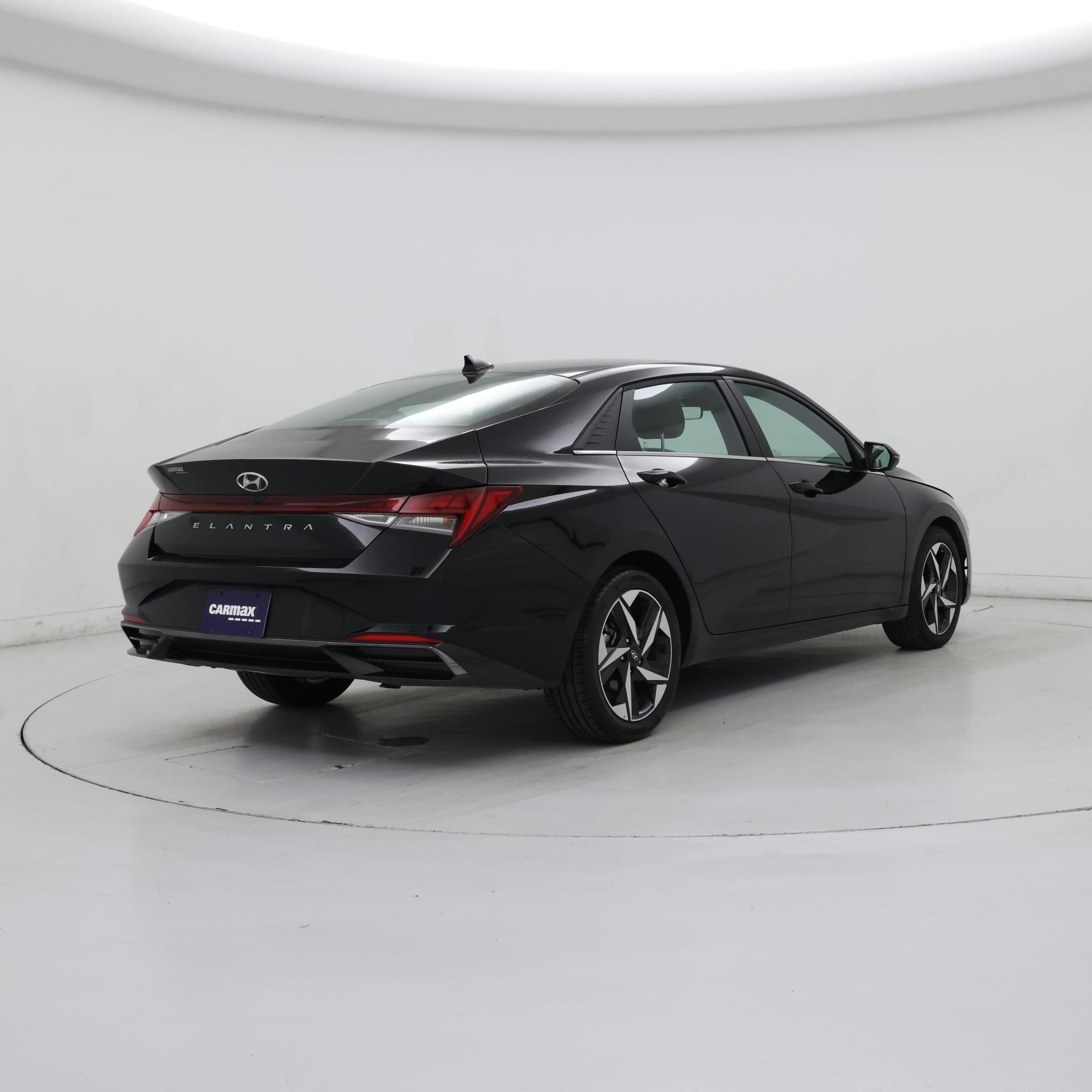 Thumbnail: 2022 Hyundai Elantra - 8