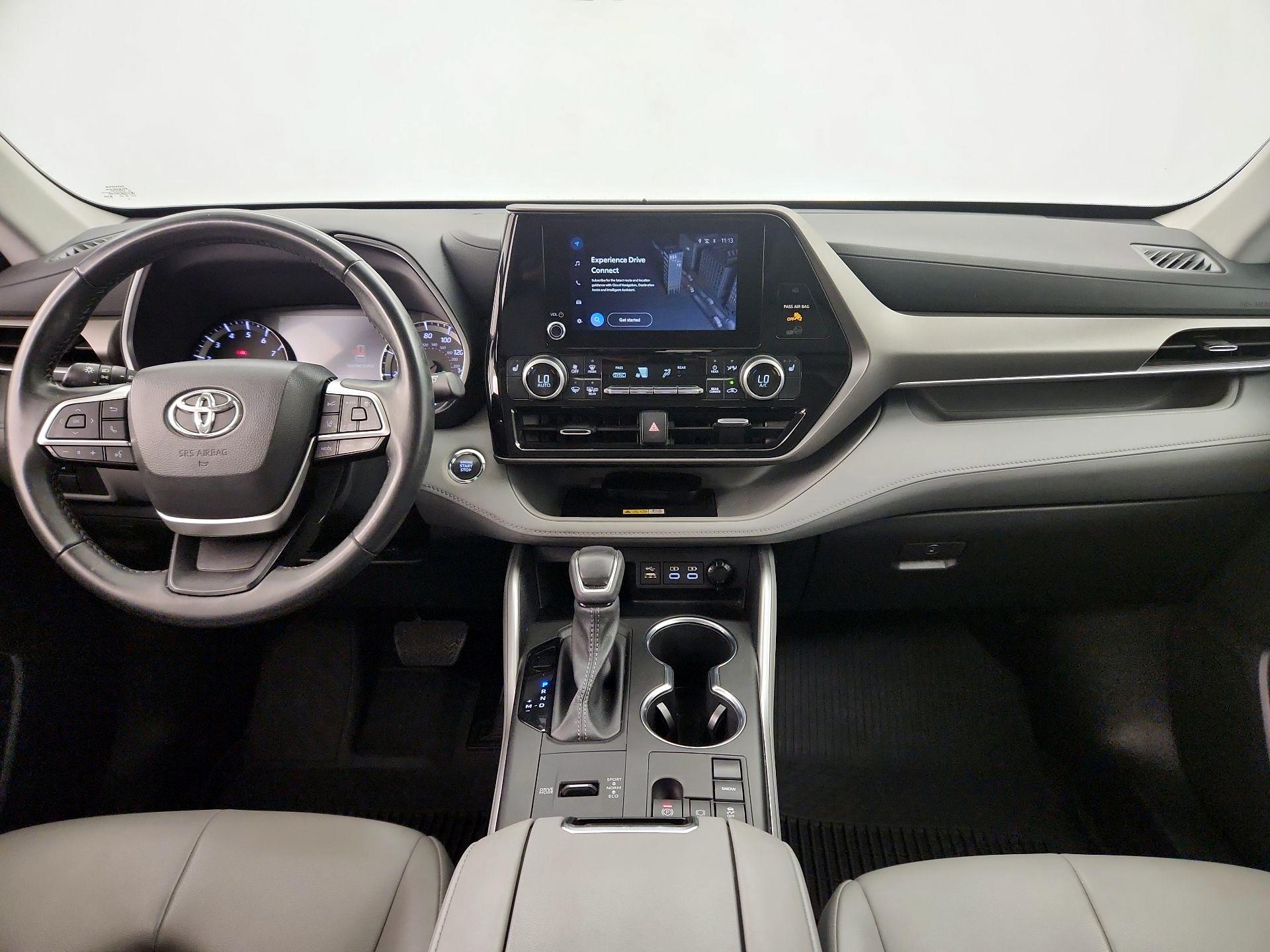 Thumbnail: 2023 Toyota Highlander - 9