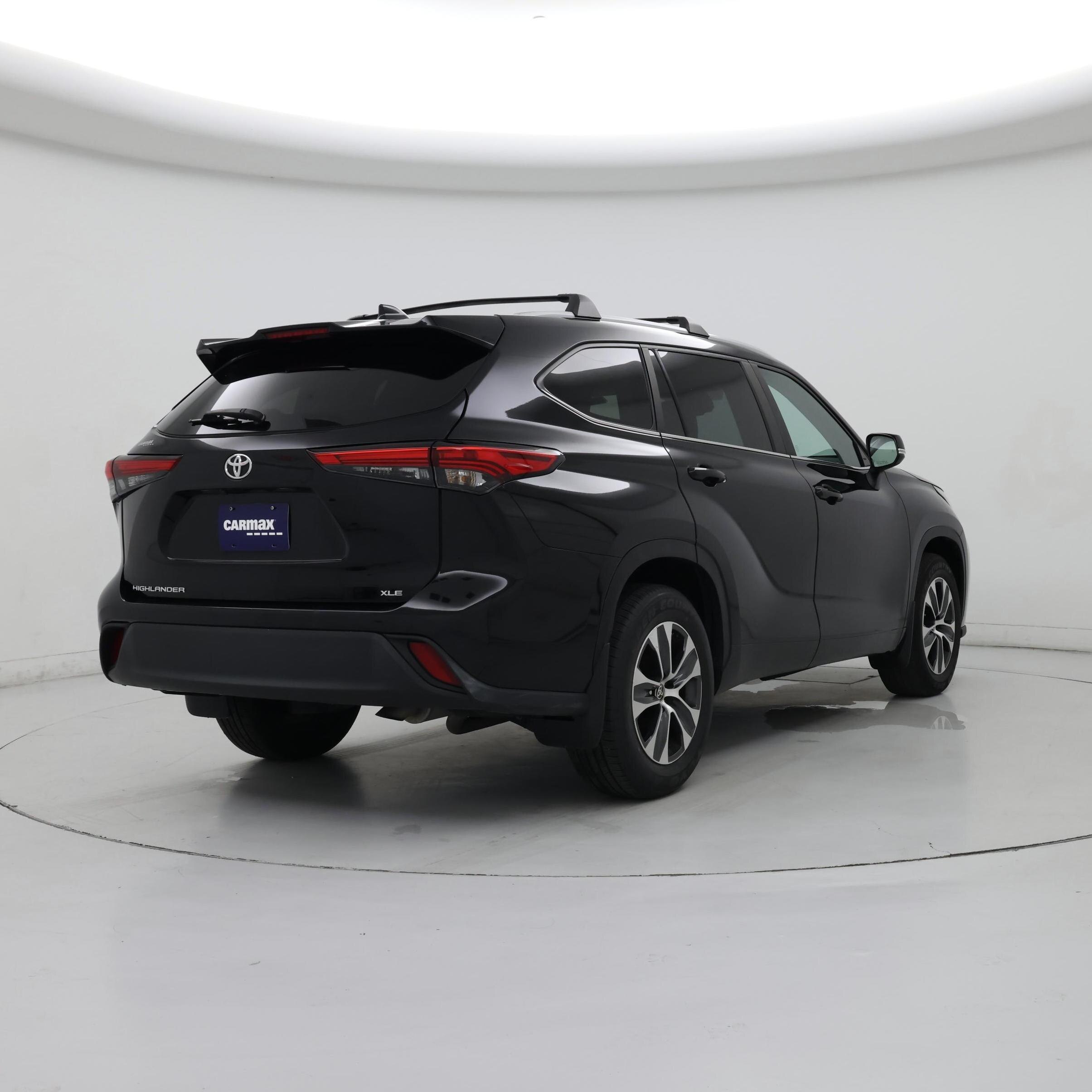 Thumbnail: 2023 Toyota Highlander - 8