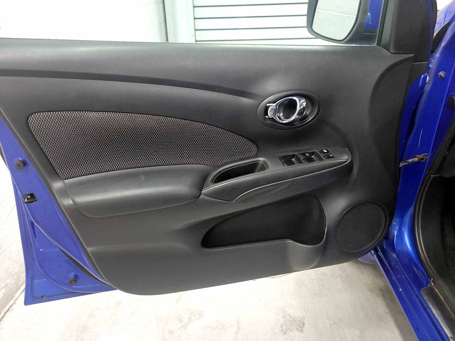Thumbnail: 2015 Nissan Versa - 12