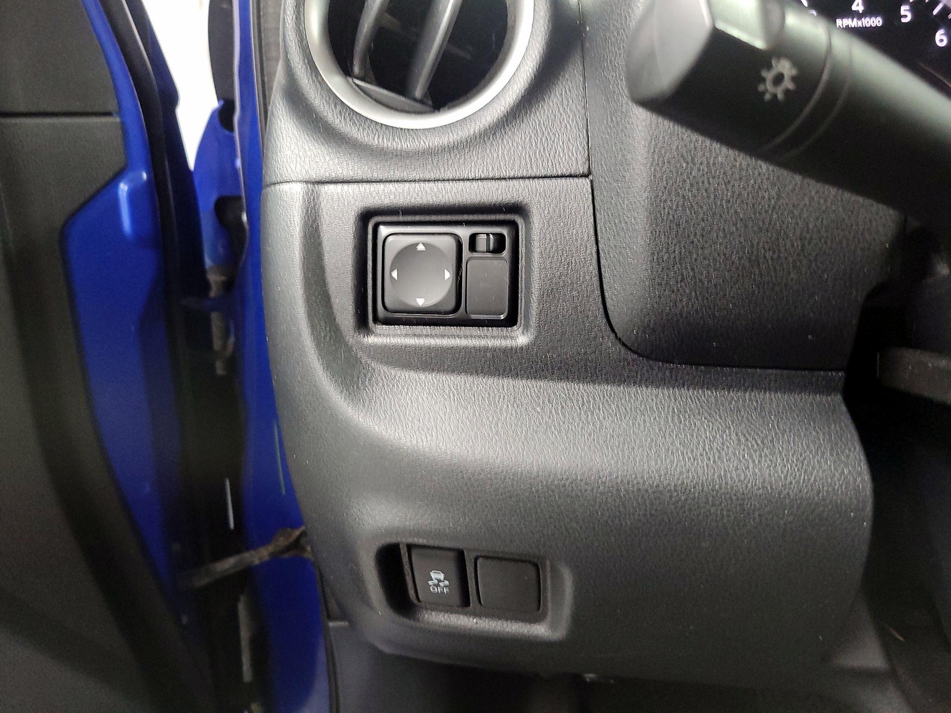 Thumbnail: 2015 Nissan Versa - 13
