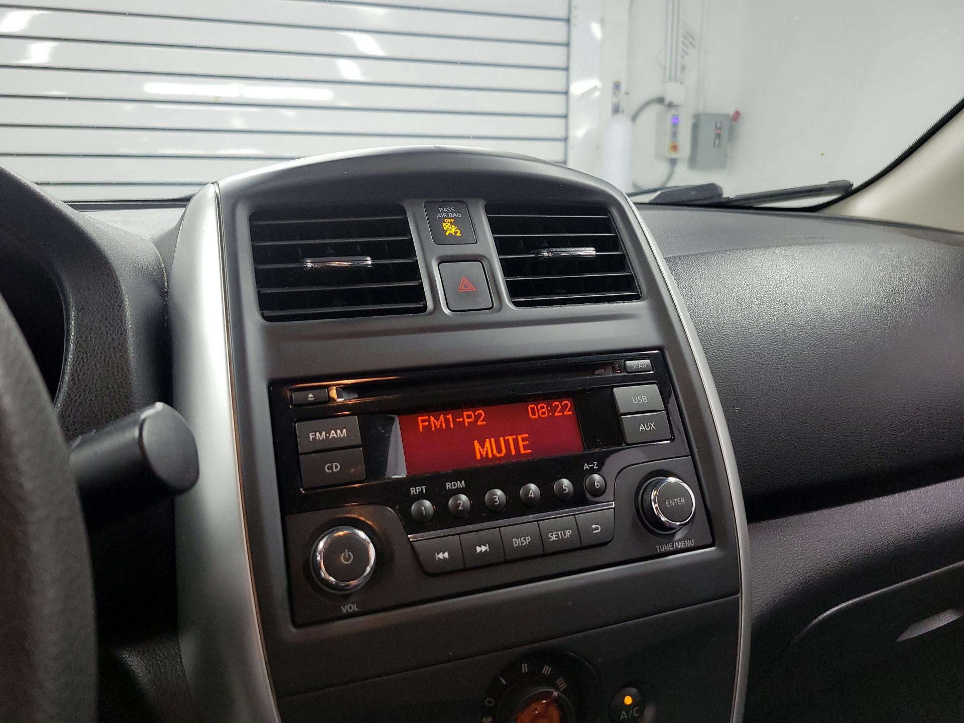 Thumbnail: 2015 Nissan Versa - 14