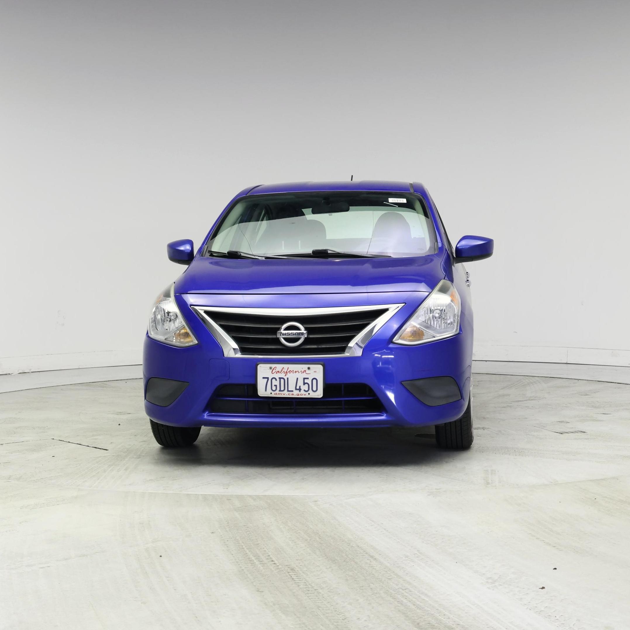 Thumbnail: 2015 Nissan Versa - 5