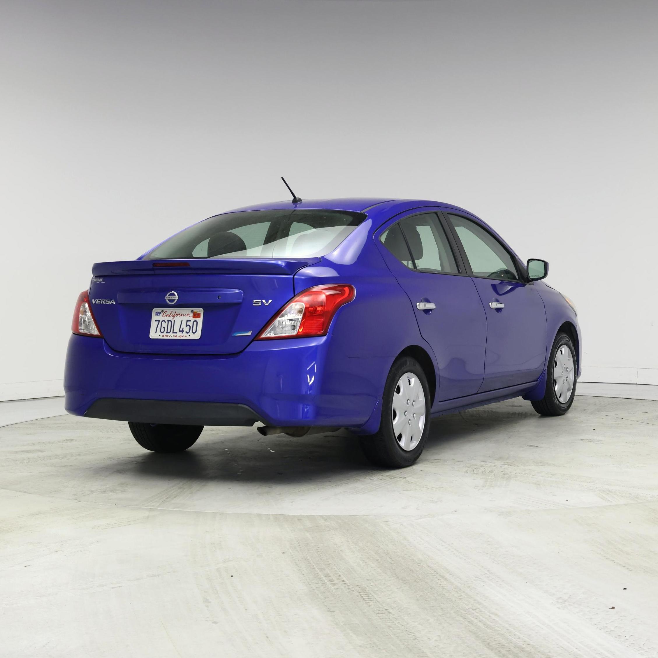Thumbnail: 2015 Nissan Versa - 8