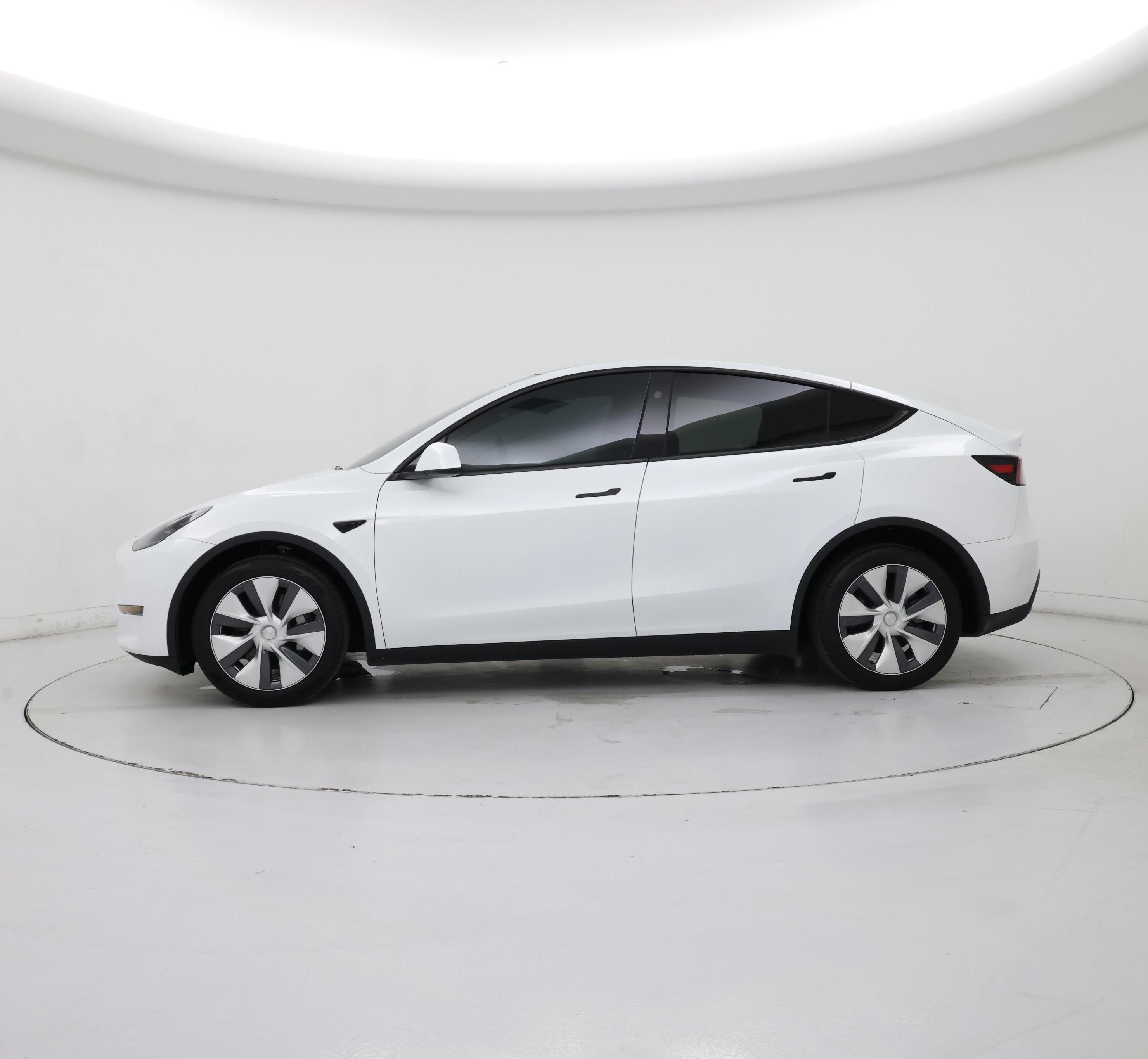 Thumbnail: 2024 Tesla Model Y - 3