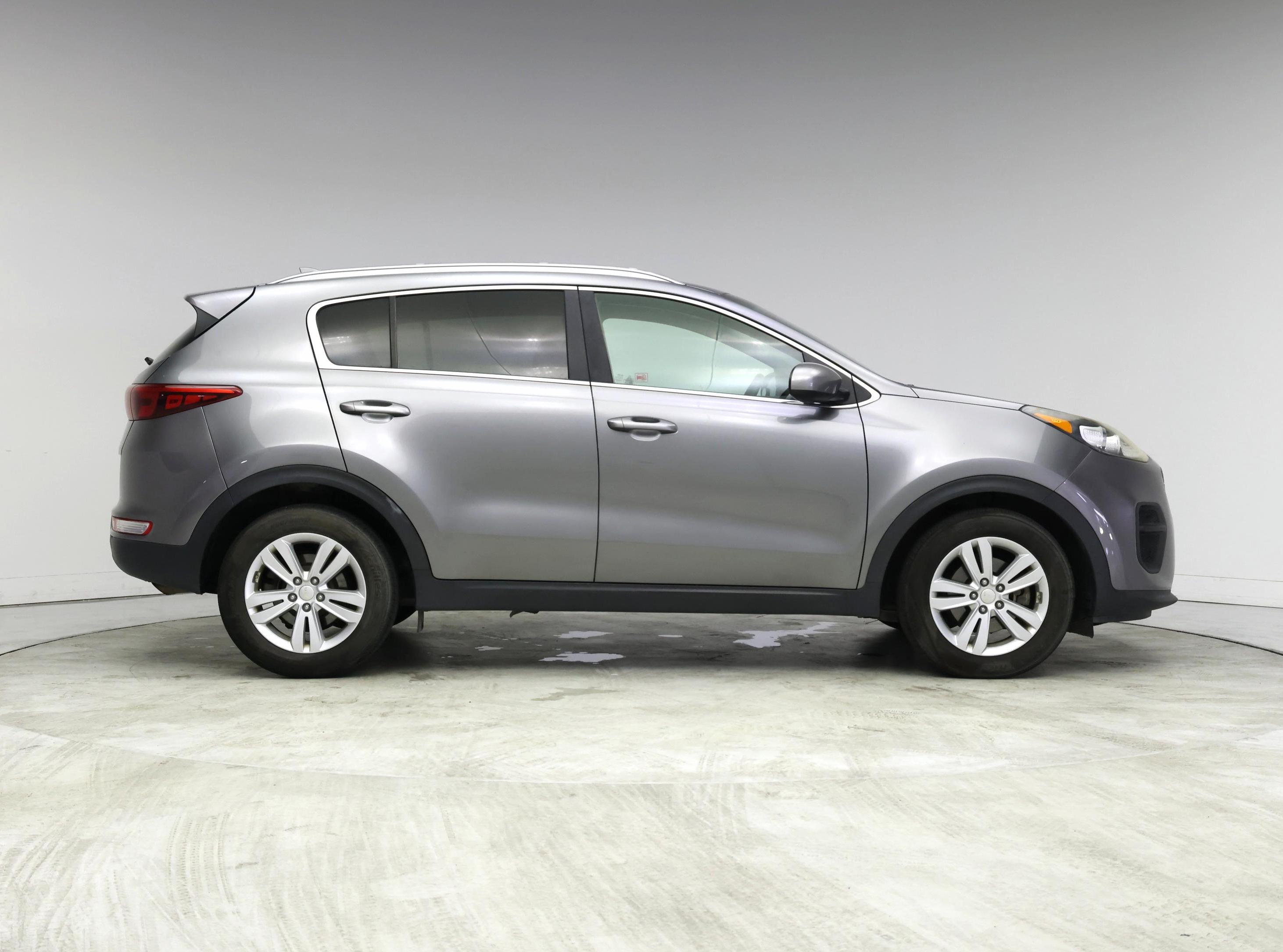 Thumbnail: 2017 Kia Sportage - 7